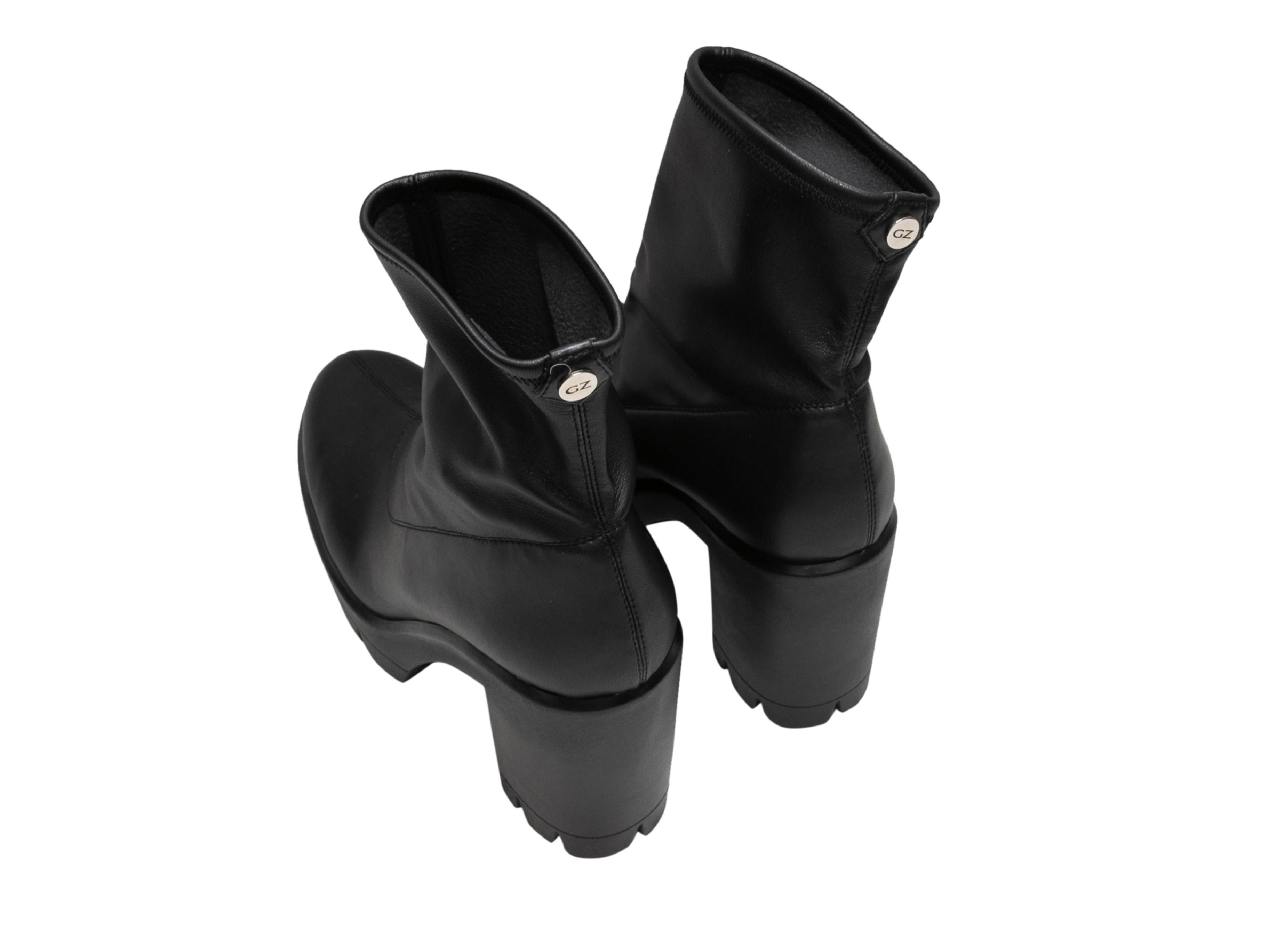Black Giuseppe Zanotti Chunky Leather Ankle Boots Size 39 In Good Condition For Sale In New York, NY