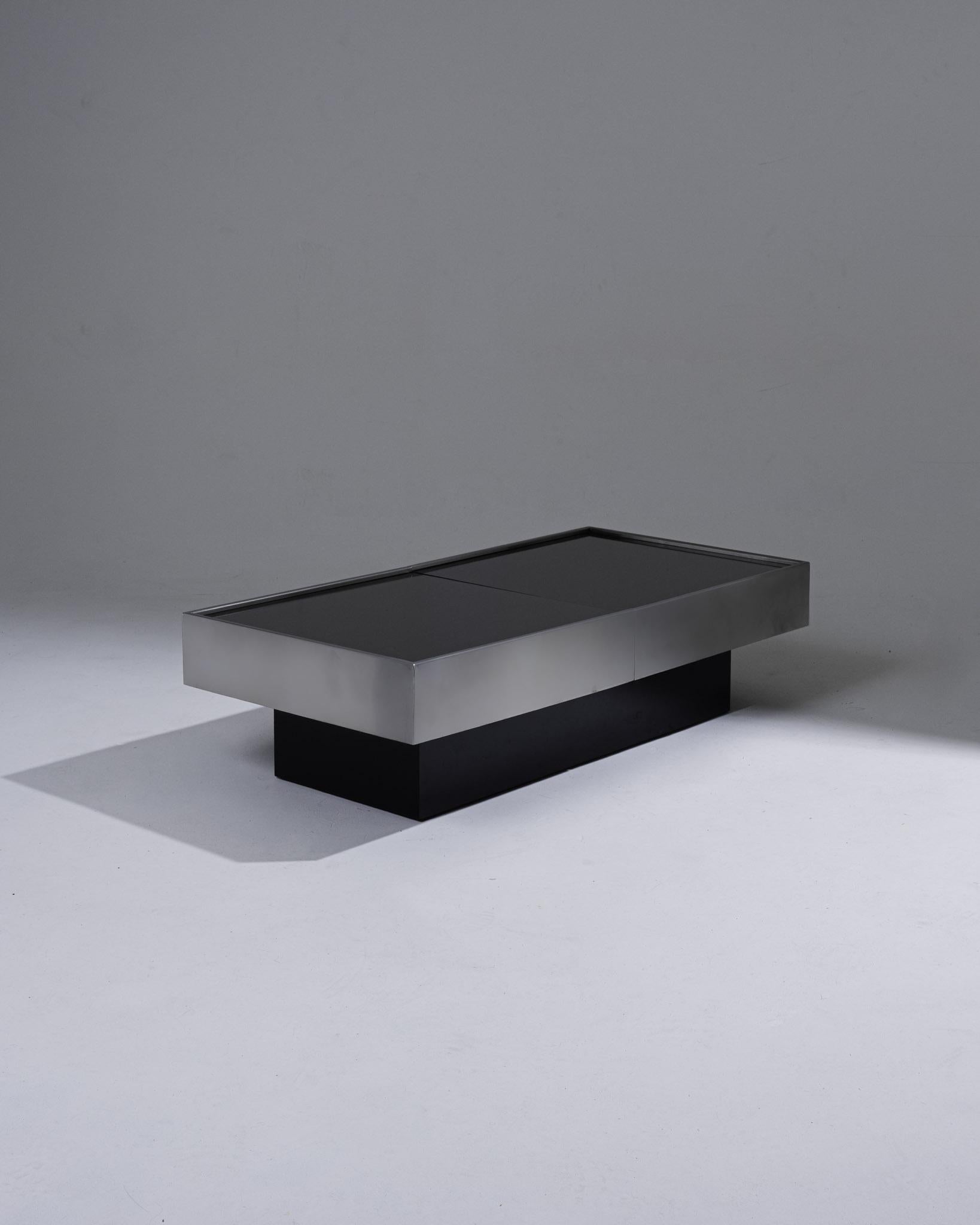Black Glass and Metal Coffee Table-Bar, 1970s In Good Condition For Sale In PARIS, FR