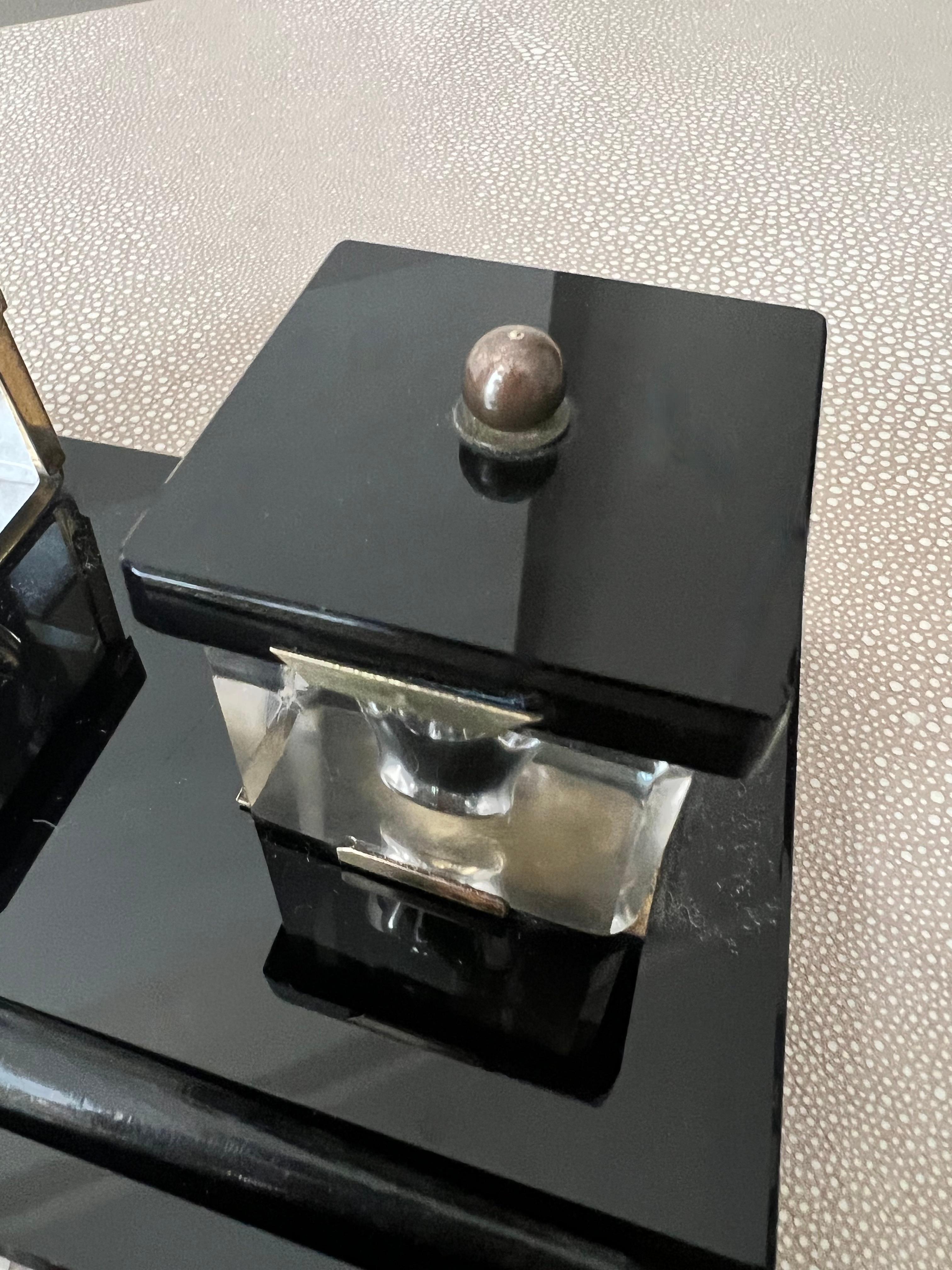 Polished Black Glass Ink Well with Brass Accents, Crystal Wells and Dipping Pen For Sale