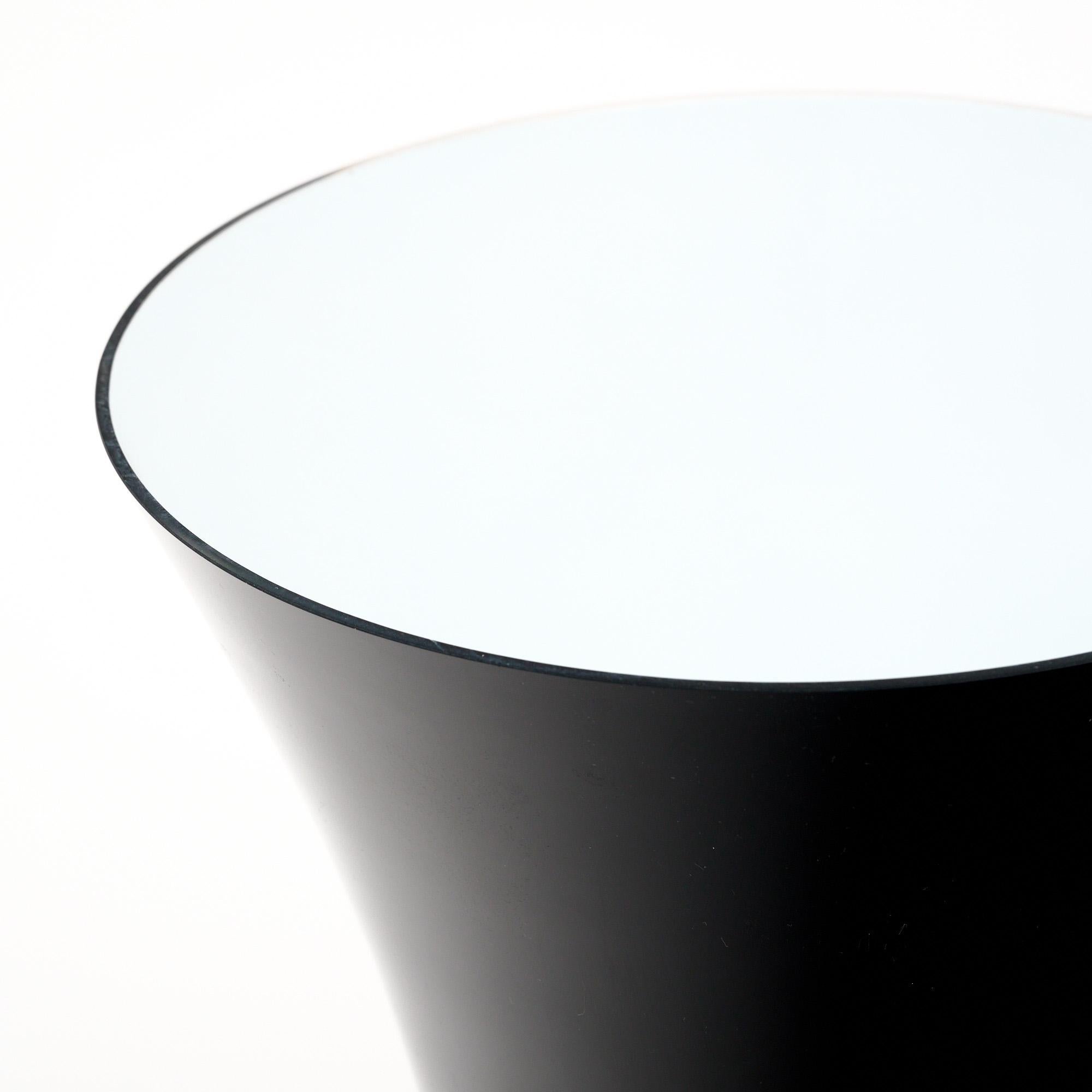 Vetro Vaso polacco in vetro nero in vendita
