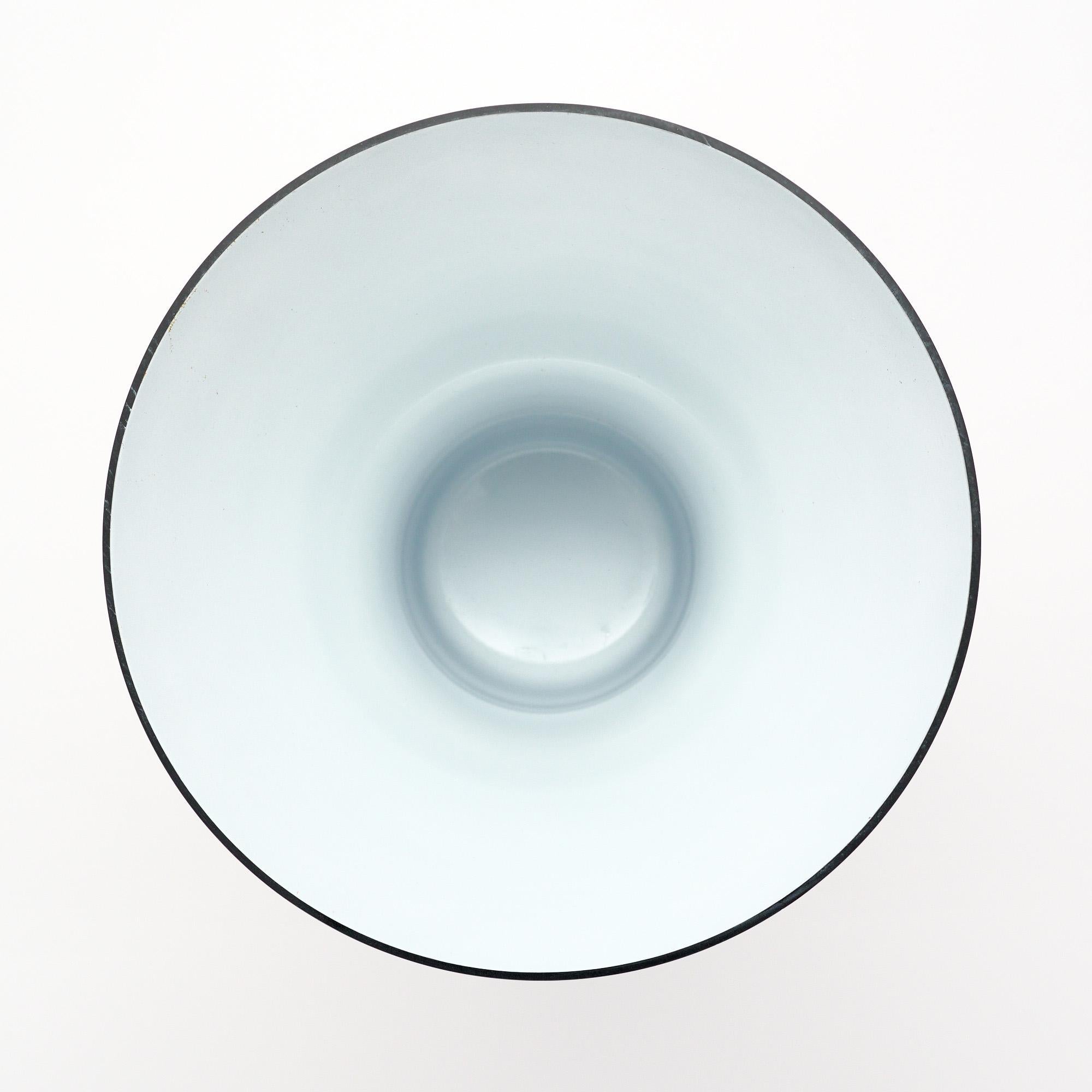 Vaso polacco in vetro nero in vendita 1