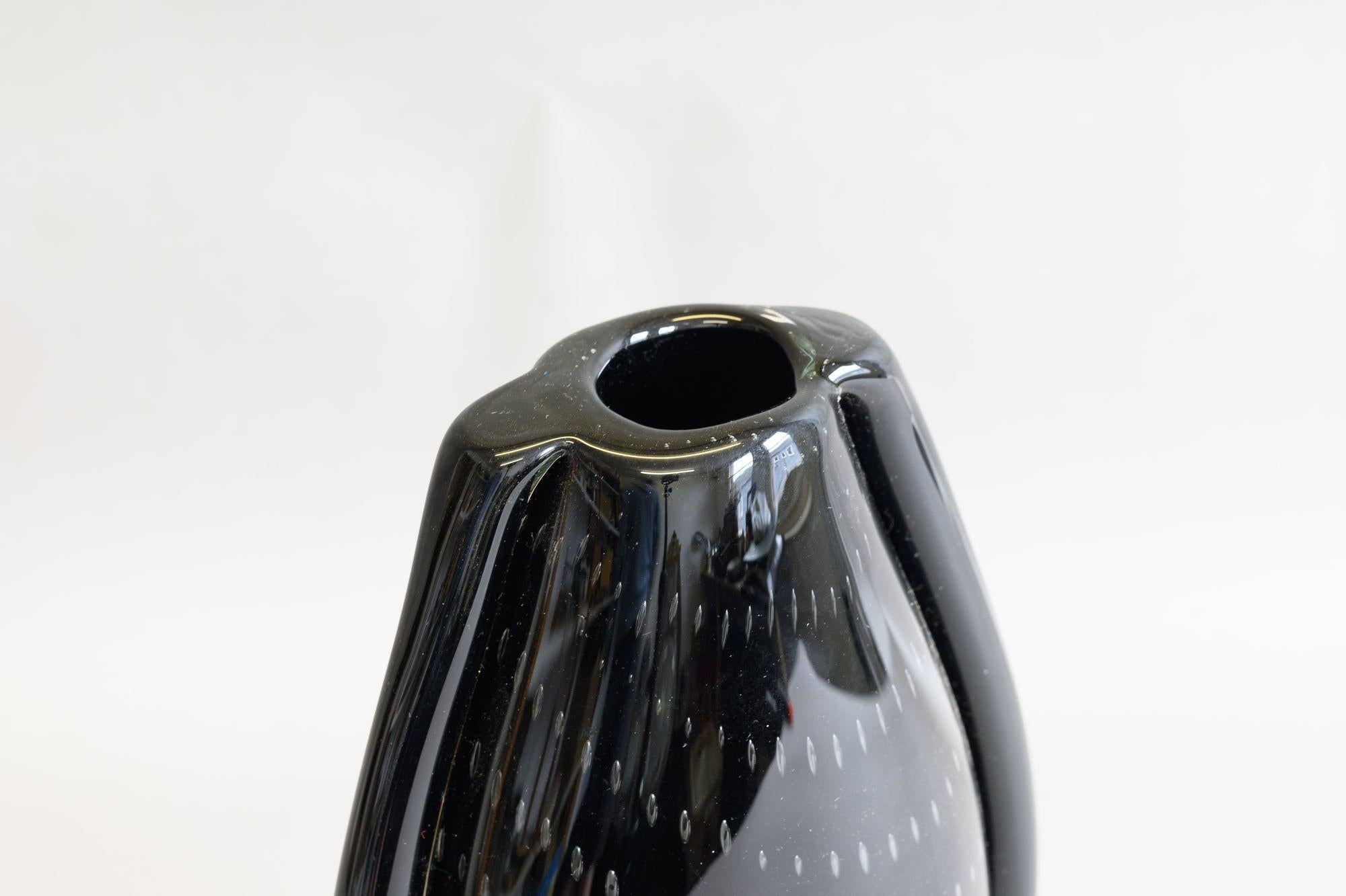 Jarrón de cristal negro Vidrio en venta