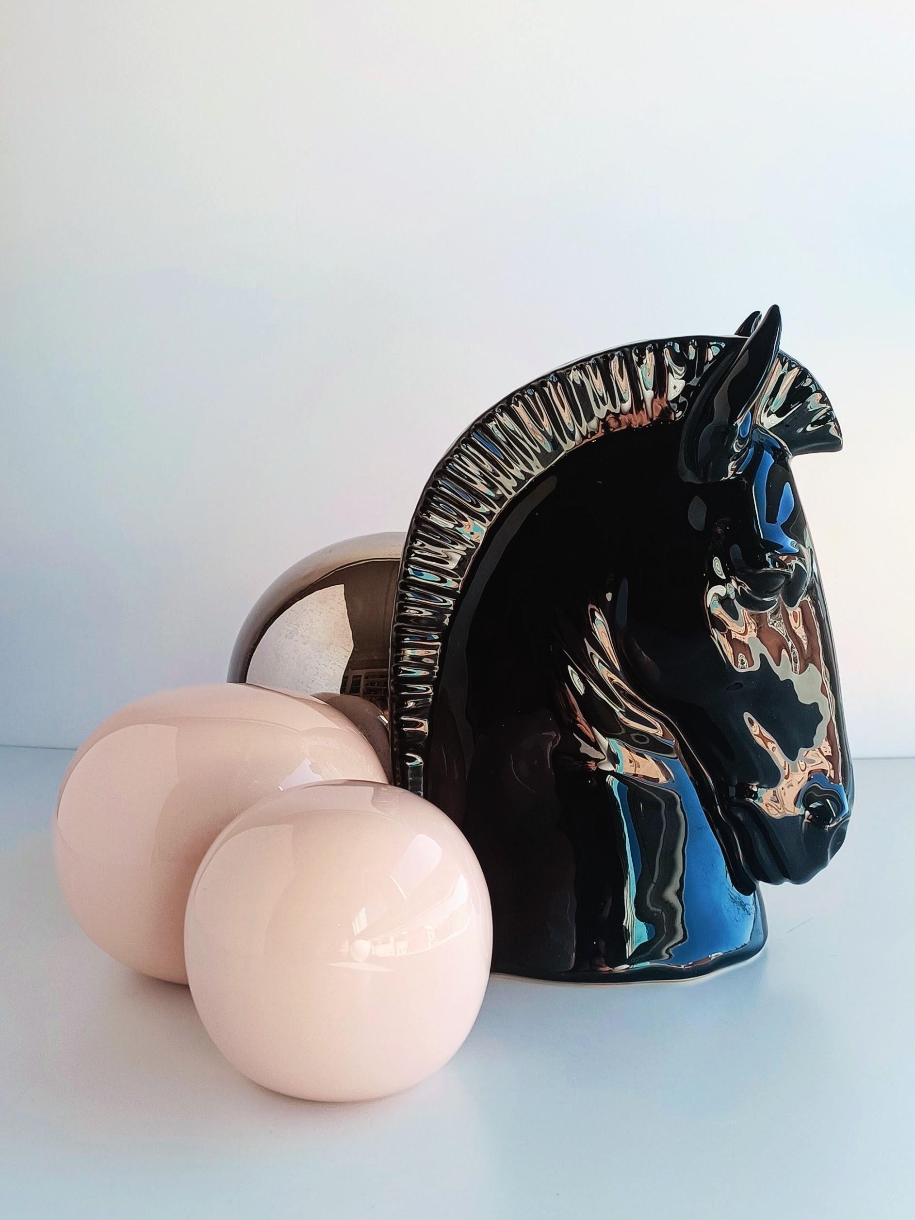 Mid-Century Modern Tête de cheval espagnol en céramique à glaçure noire des années 1980 en vente