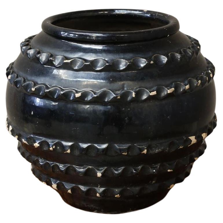 Black glazed 20th century Biot pot