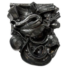 Escultura mural de cerámica vidriada negra de Patrick Crulis, 2024