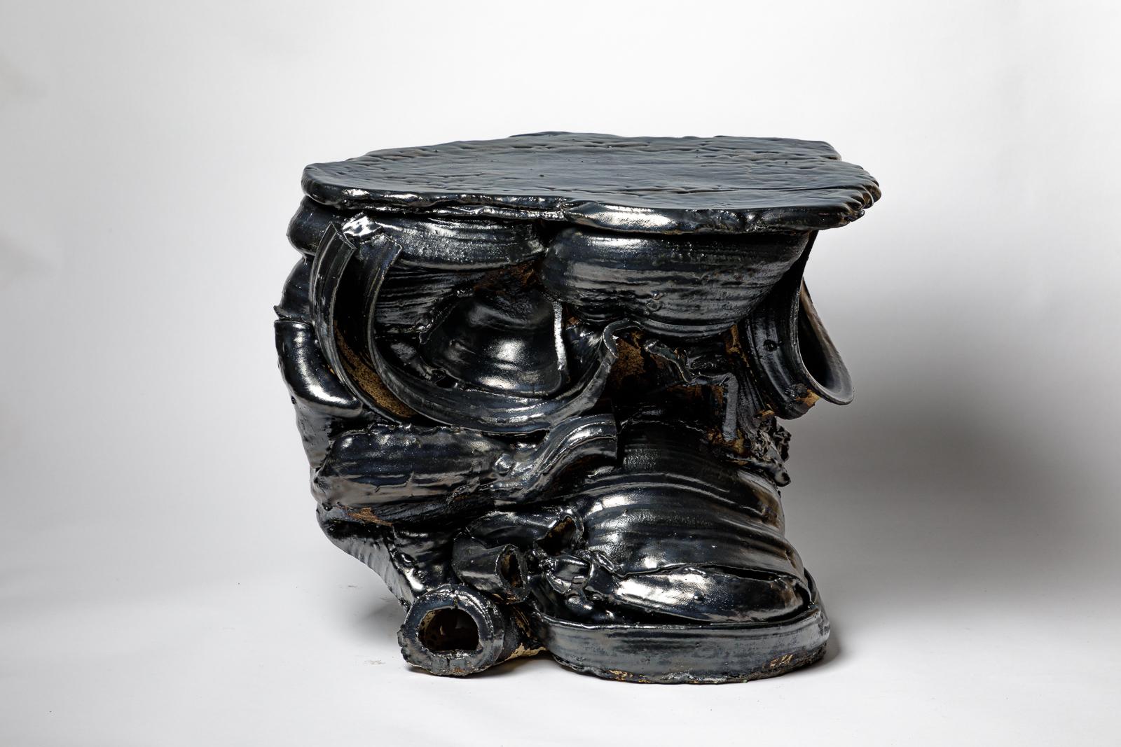 Schwarz glasierter Keramiktisch von Patrick Crulis, 2024 (Französisch) im Angebot