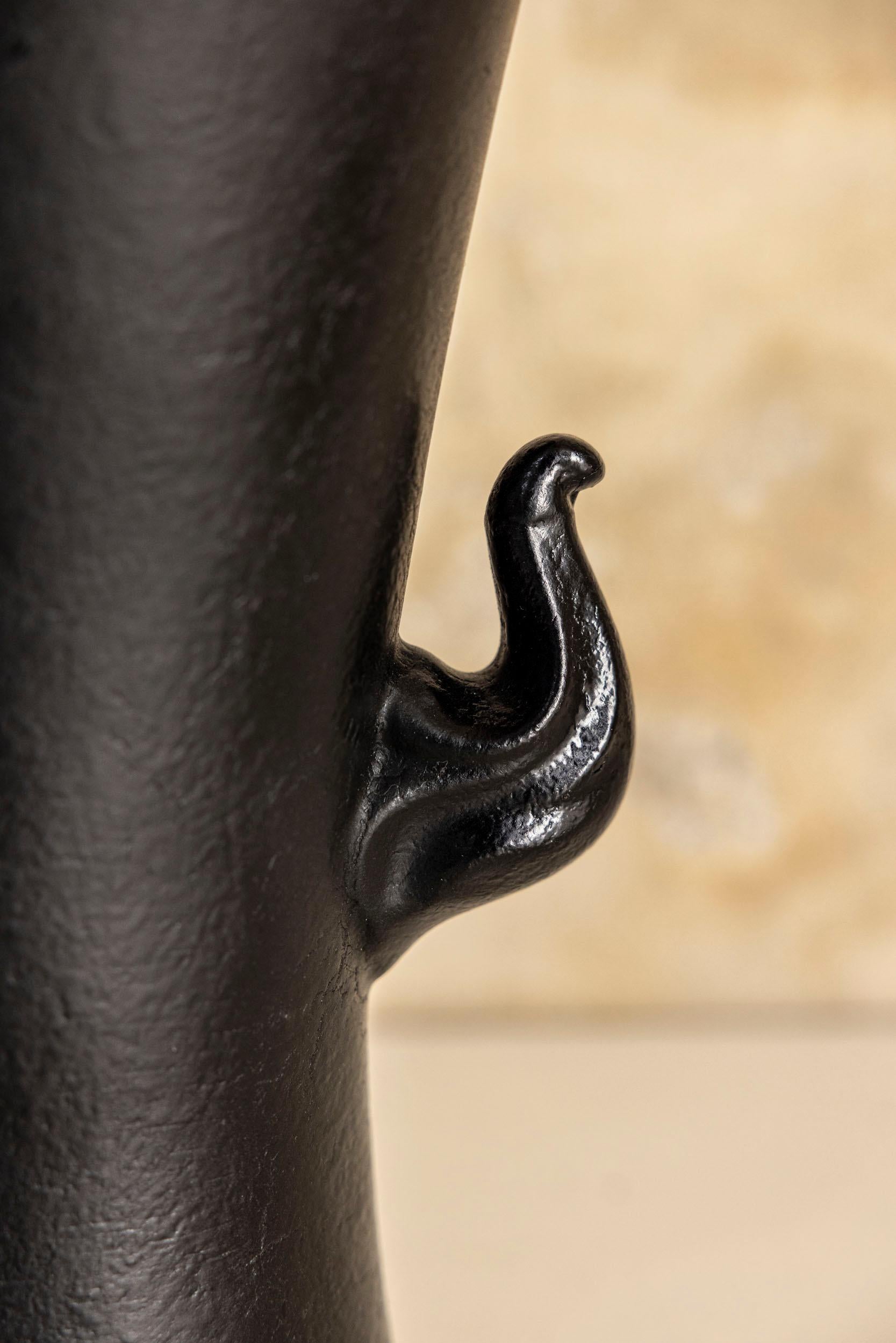 Mid-Century moderno Vaso in ceramica smaltata nera di Antonia Campi, Laveno, Italia anni '50 in vendita