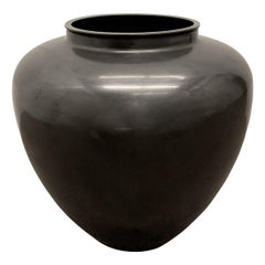 Black Glazed Chinese Pot