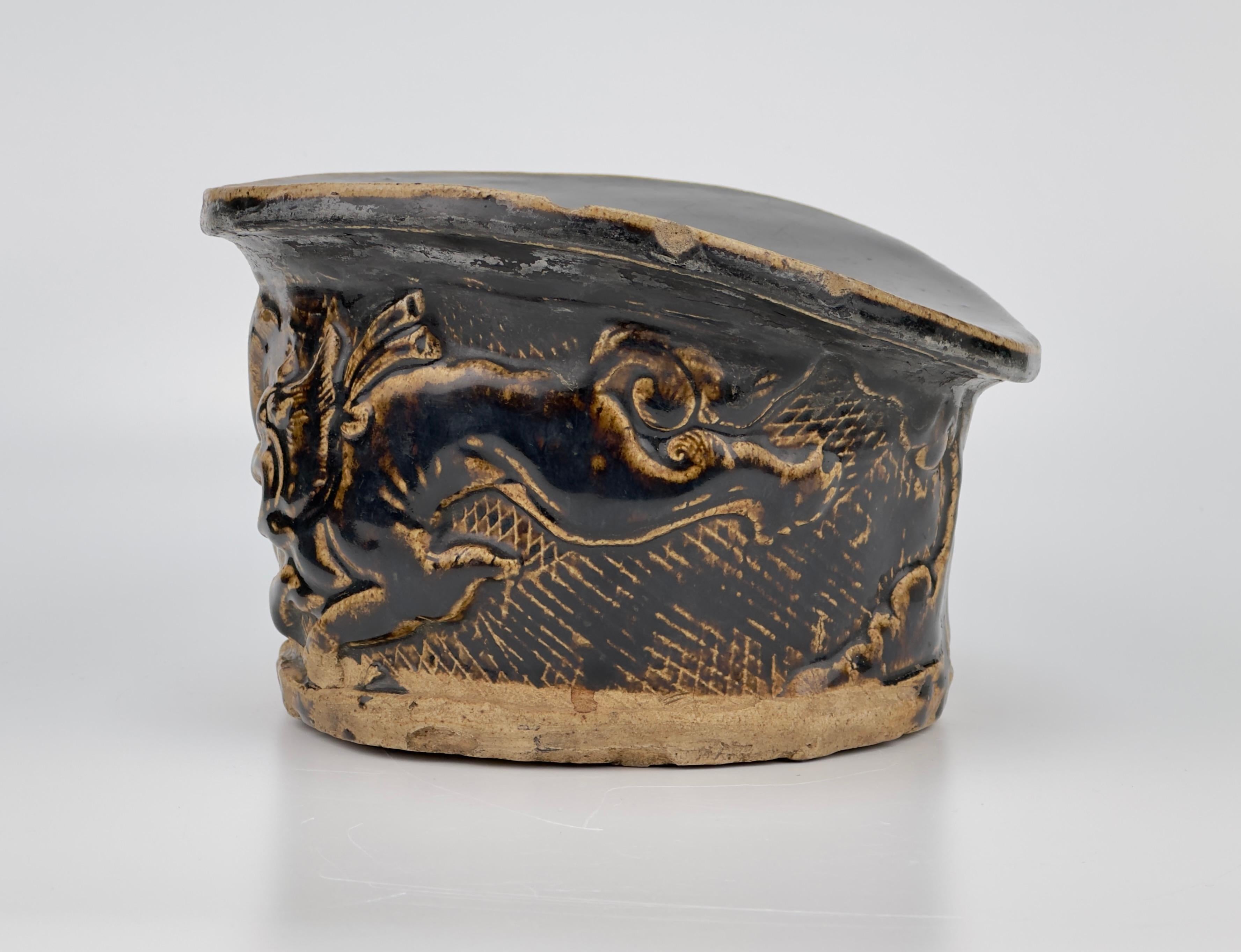 Hong Kong Black-glazed Lion Pillow, Northern Song-Jin Dynasty For Sale