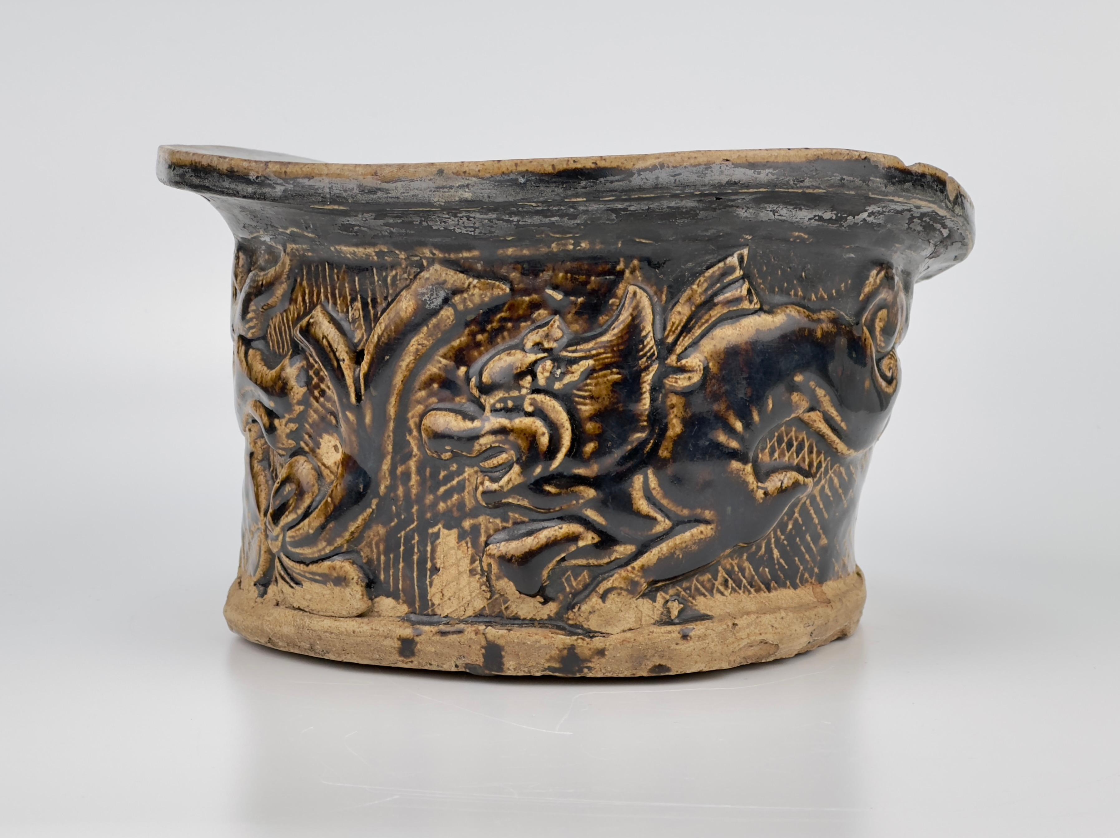 Glazed Black-glazed Lion Pillow, Northern Song-Jin Dynasty For Sale