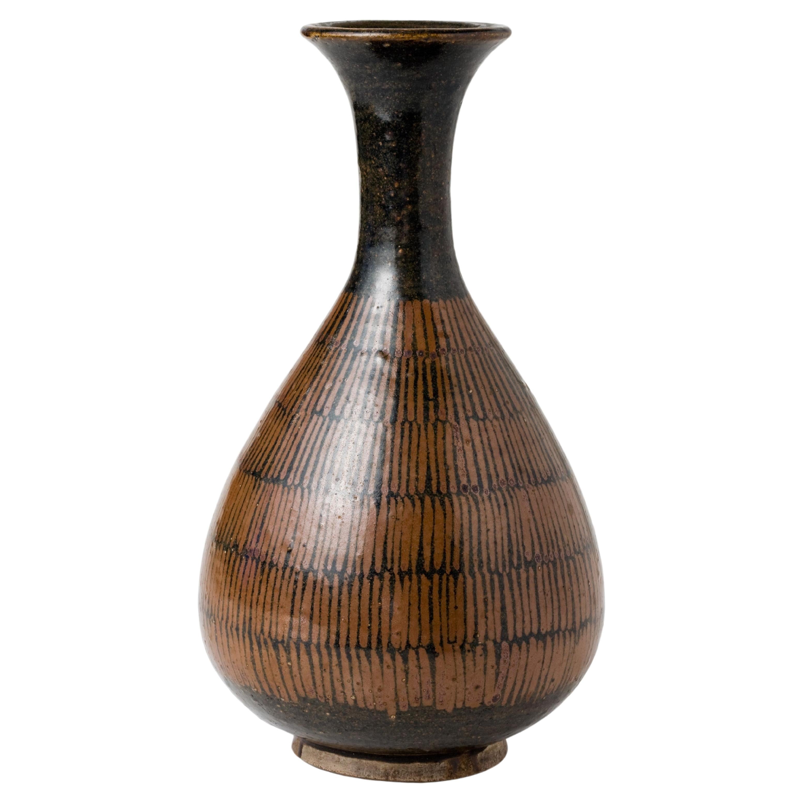 Black-Glazed Russet-Painted Bottle Vase, Northern Song-Jin Dynasty