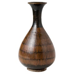 Black-Glazed Russet-Painted Bottle Vase, Northern Song-Jin Dynasty