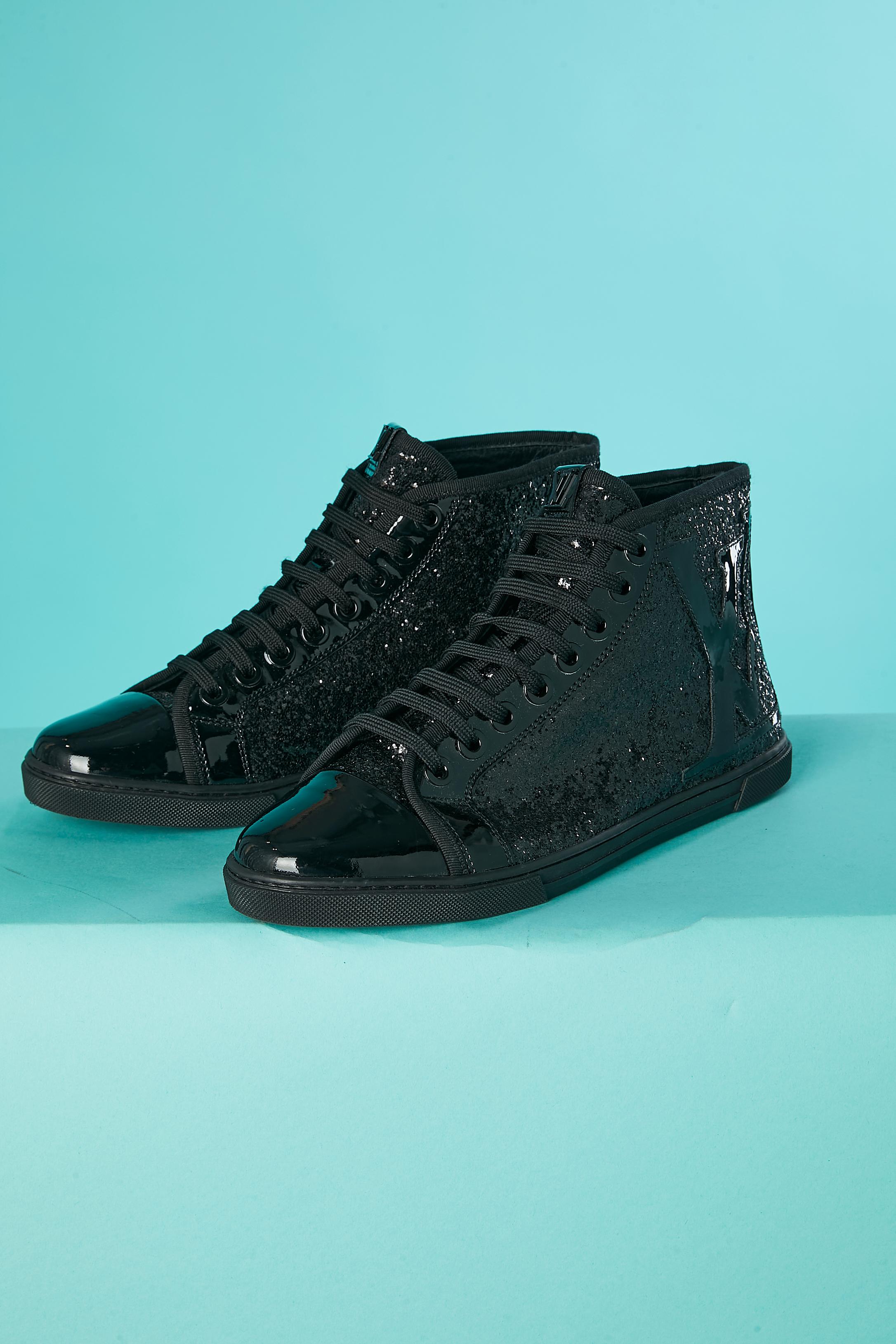 Black glitters sneakers with black patent leather 
