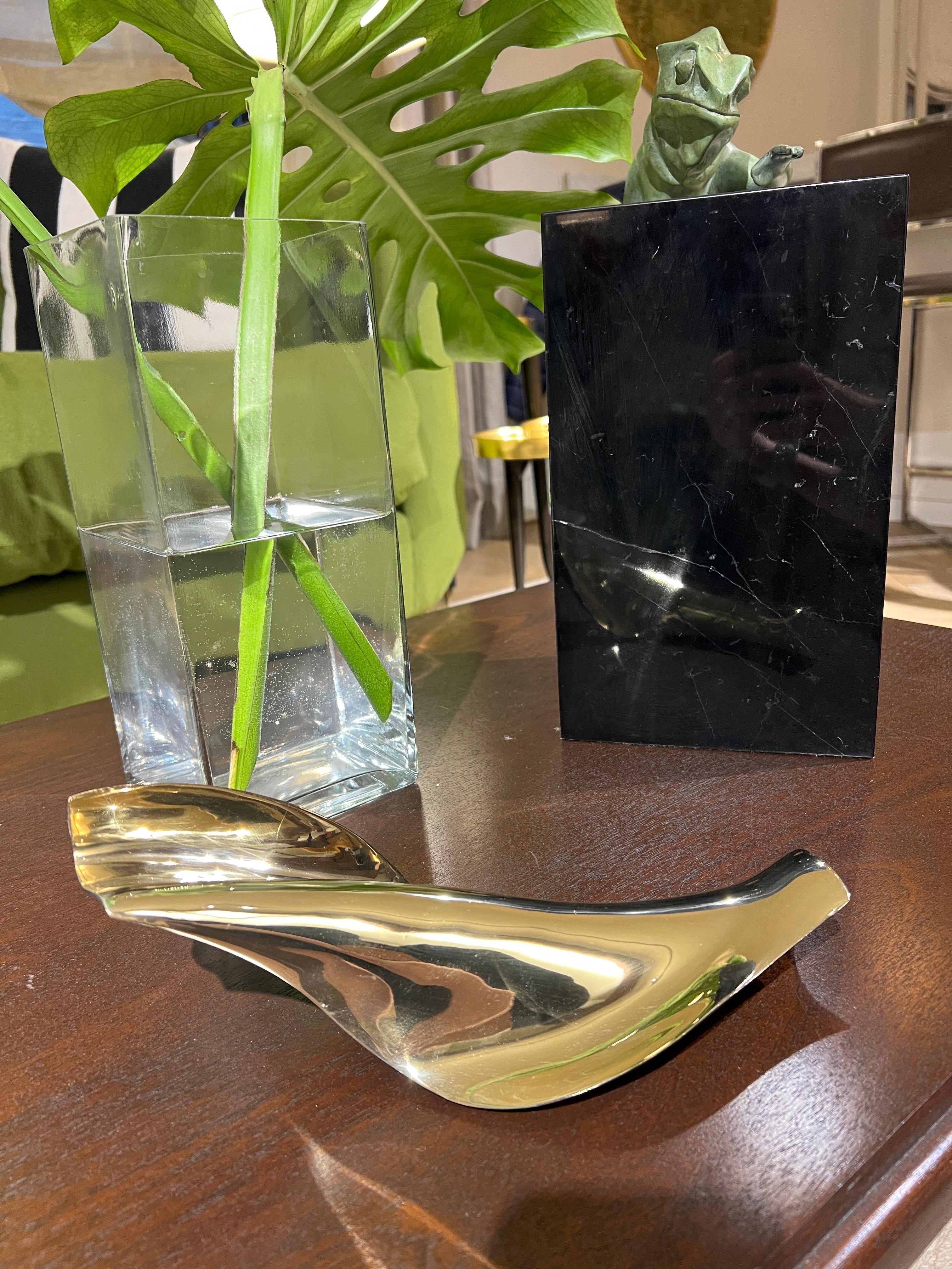 Polished Black & Gold Bronze Folio Flower Stand/Sculpture by Elan Atelier (In Stock) For Sale