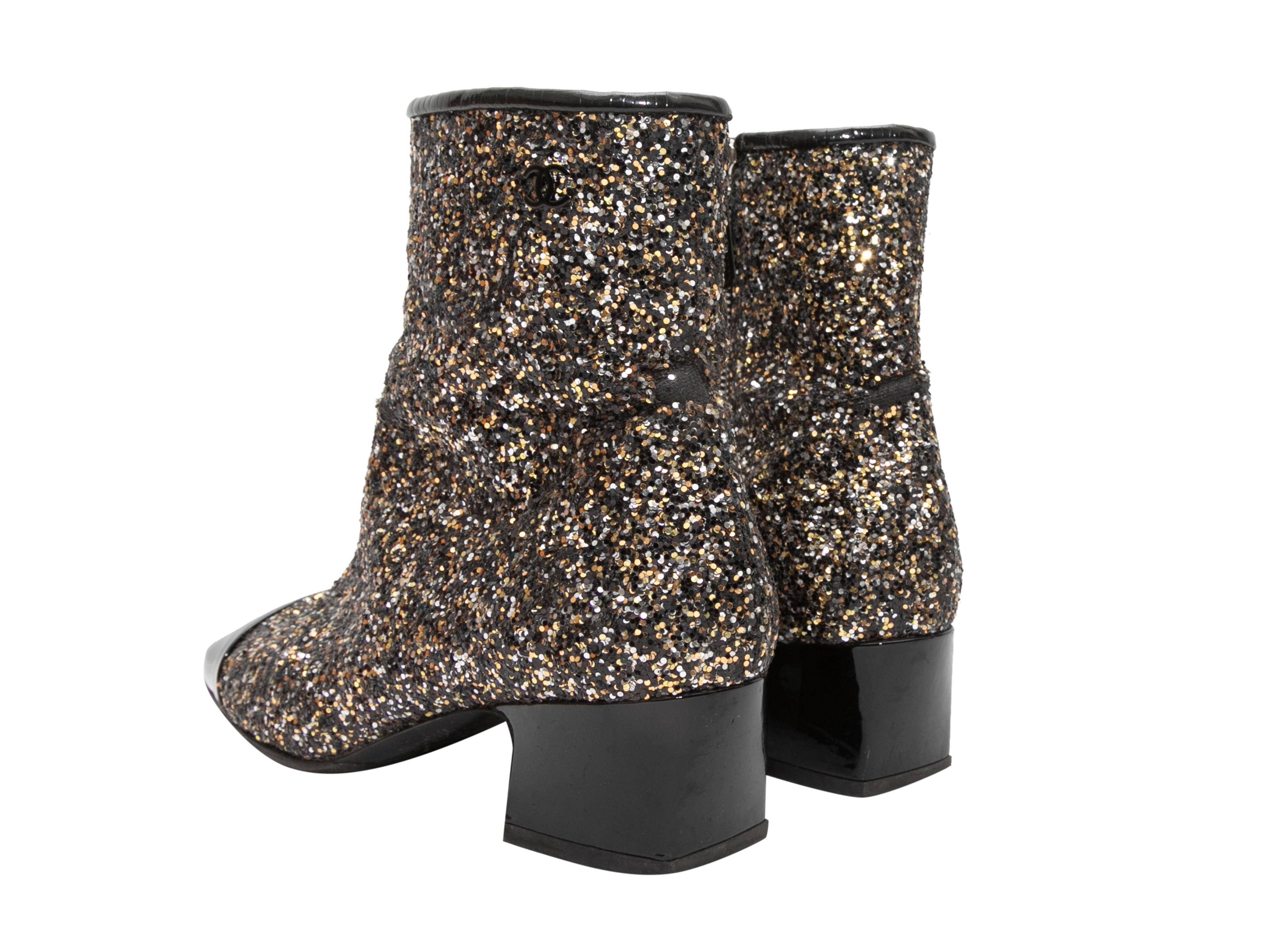 Black & Gold Chanel Glitter Cap-Toe Ankle Boots In Good Condition For Sale In New York, NY