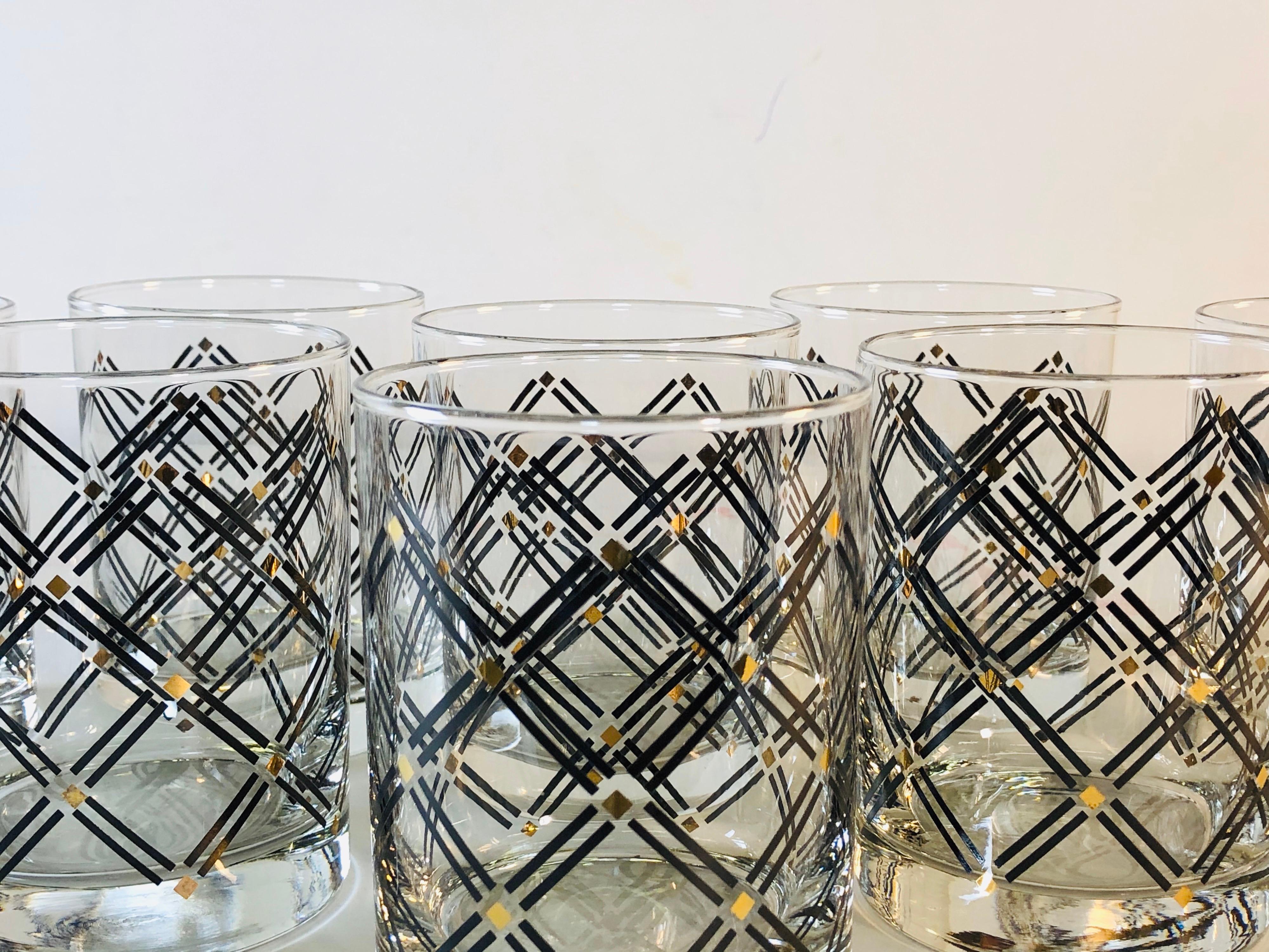 Black and Gold Diamond Old Fashioned Whiskey Glass Tumblers, Set of 8 In Good Condition In Amherst, NH