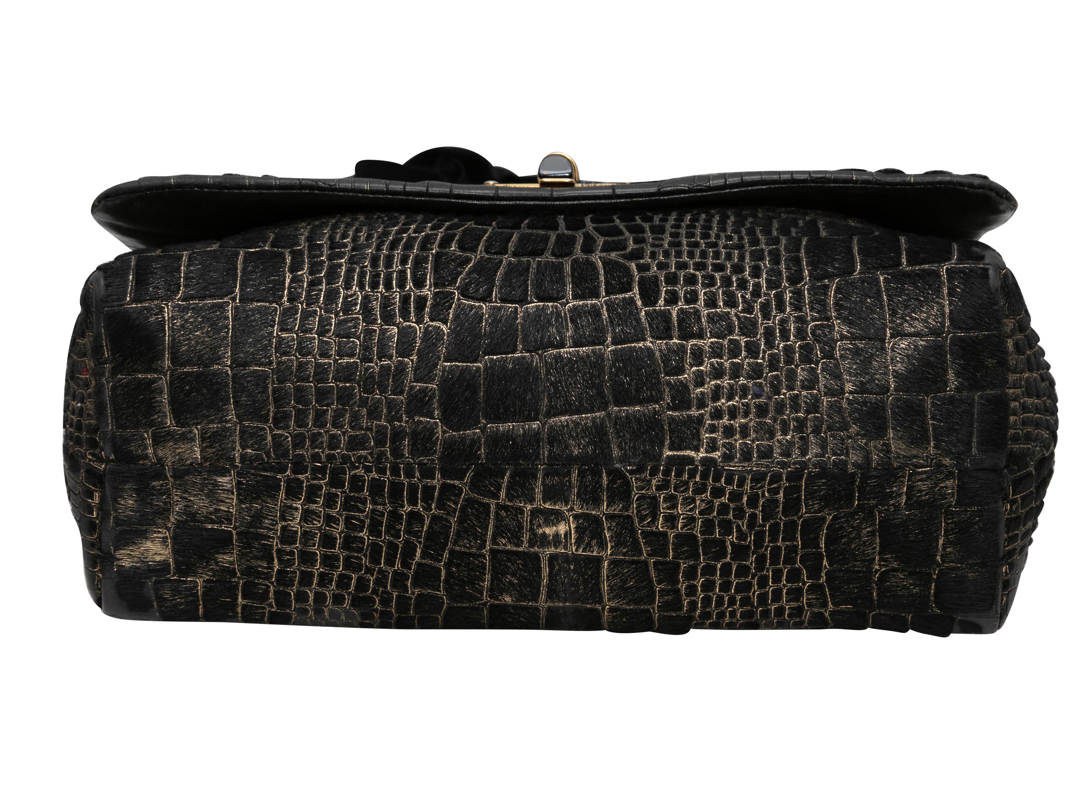 Sac à main Lanvin en poils de poney gaufrés noir et or Bon état - En vente à New York, NY