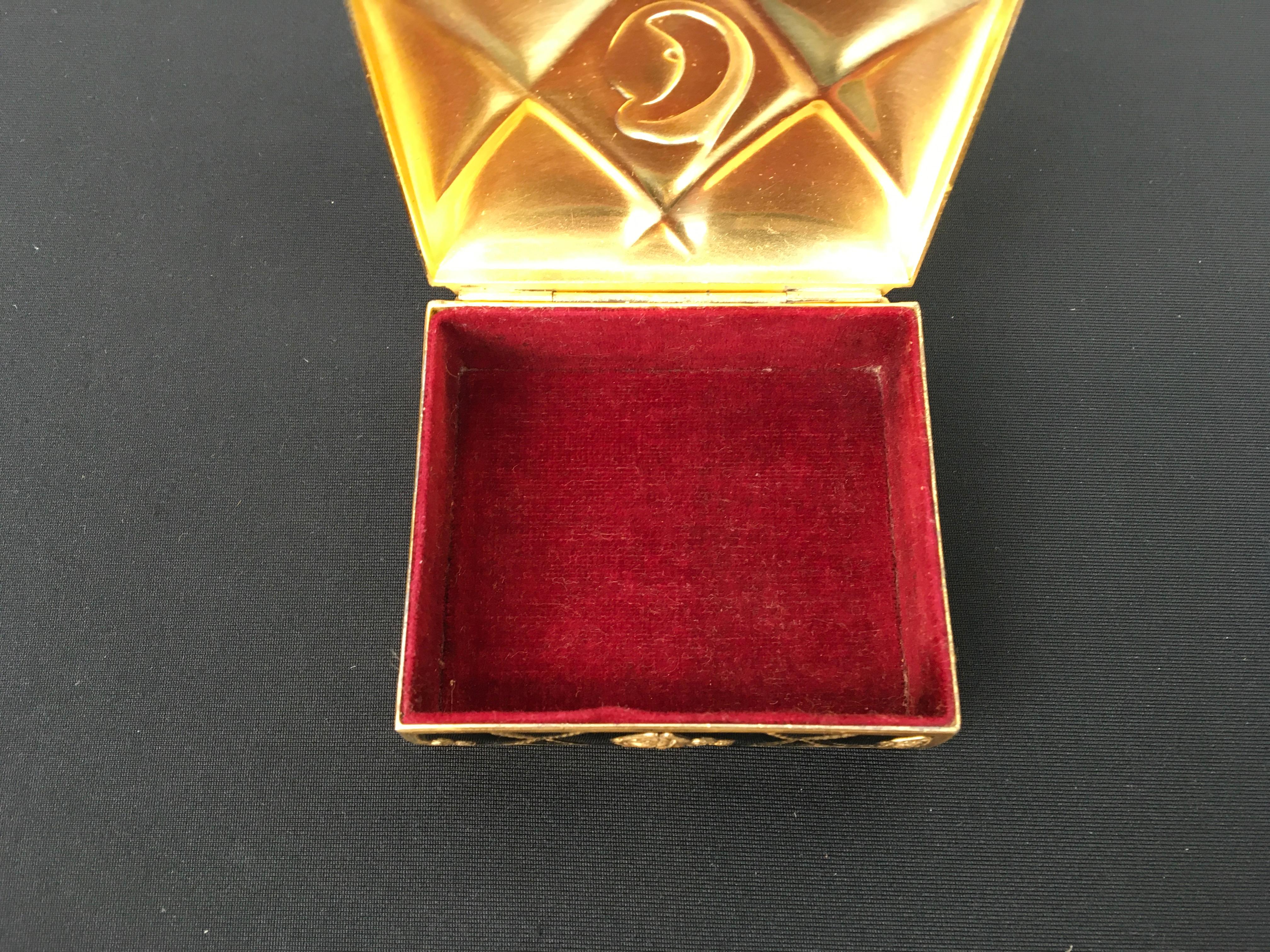 Black Gold Metal Jewelry Box or Trinket Box with Roses For Sale 1