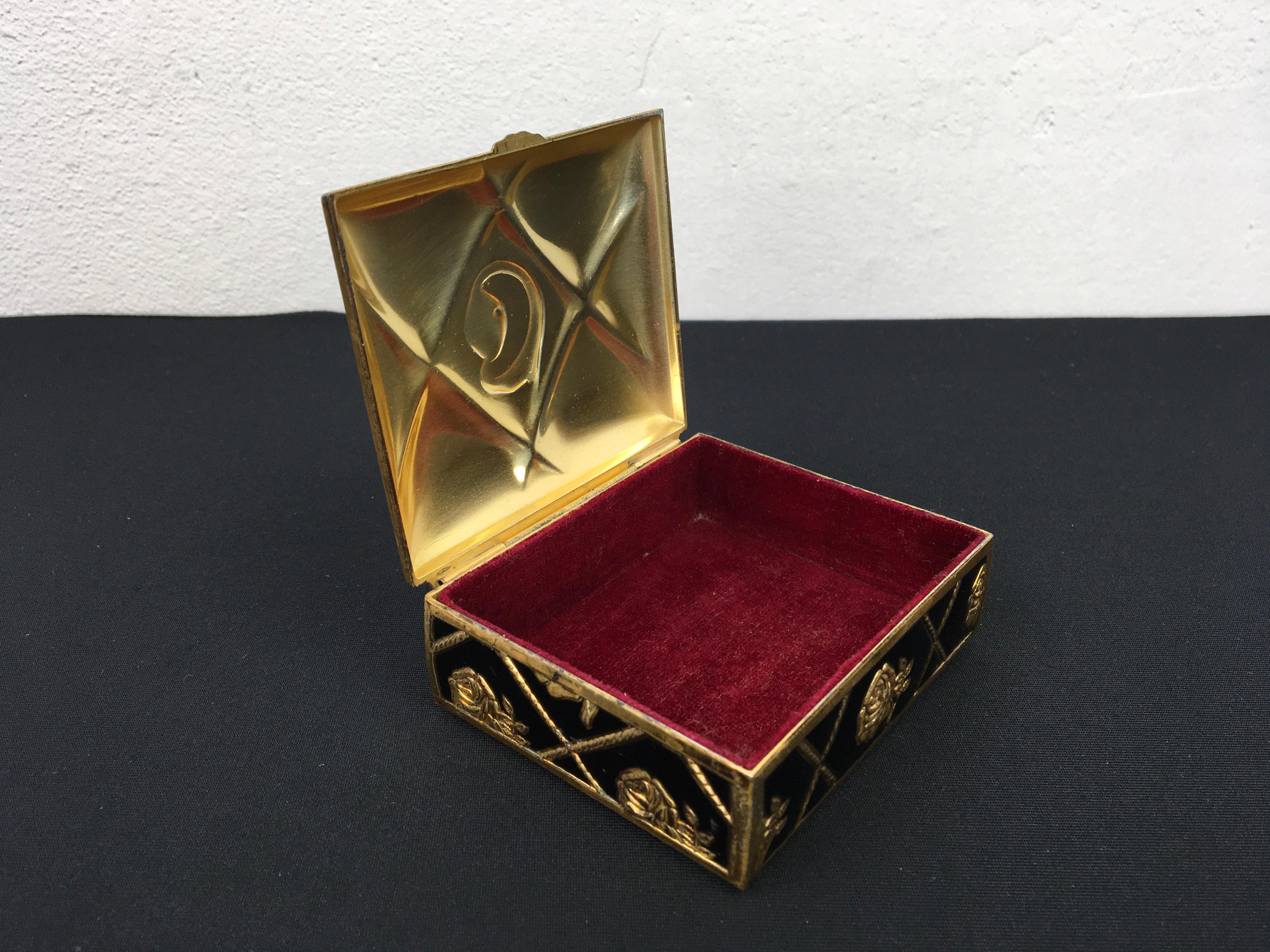 Black Gold Metal Jewelry Box or Trinket Box with Roses For Sale 2