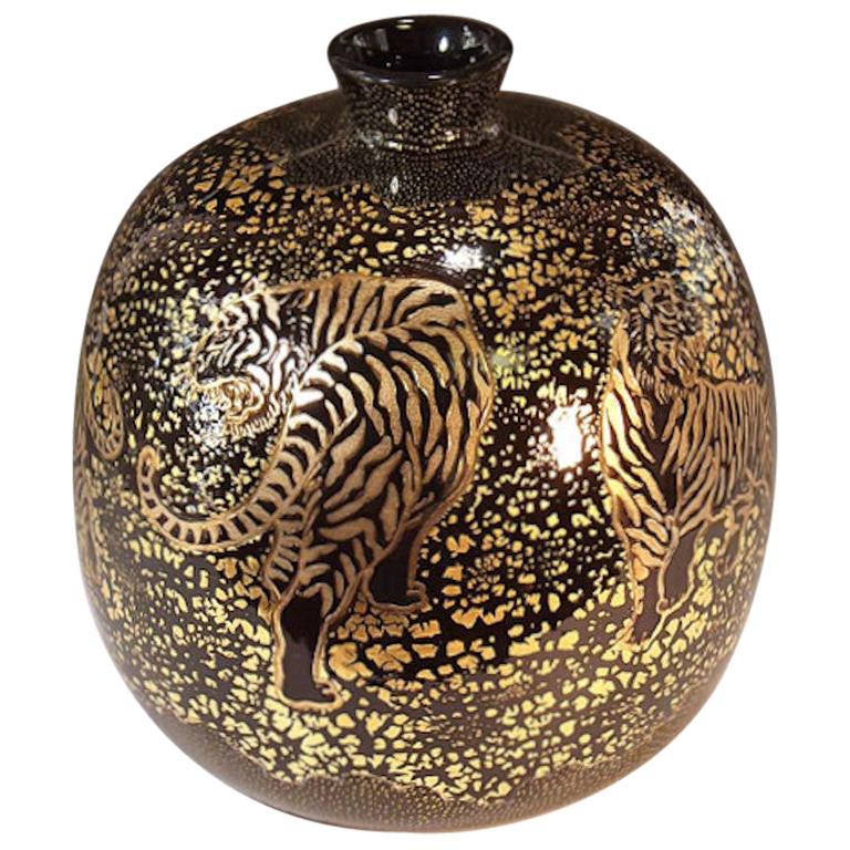 Black Gold Porcelain Vase by Contemporary Japanese Master Artist