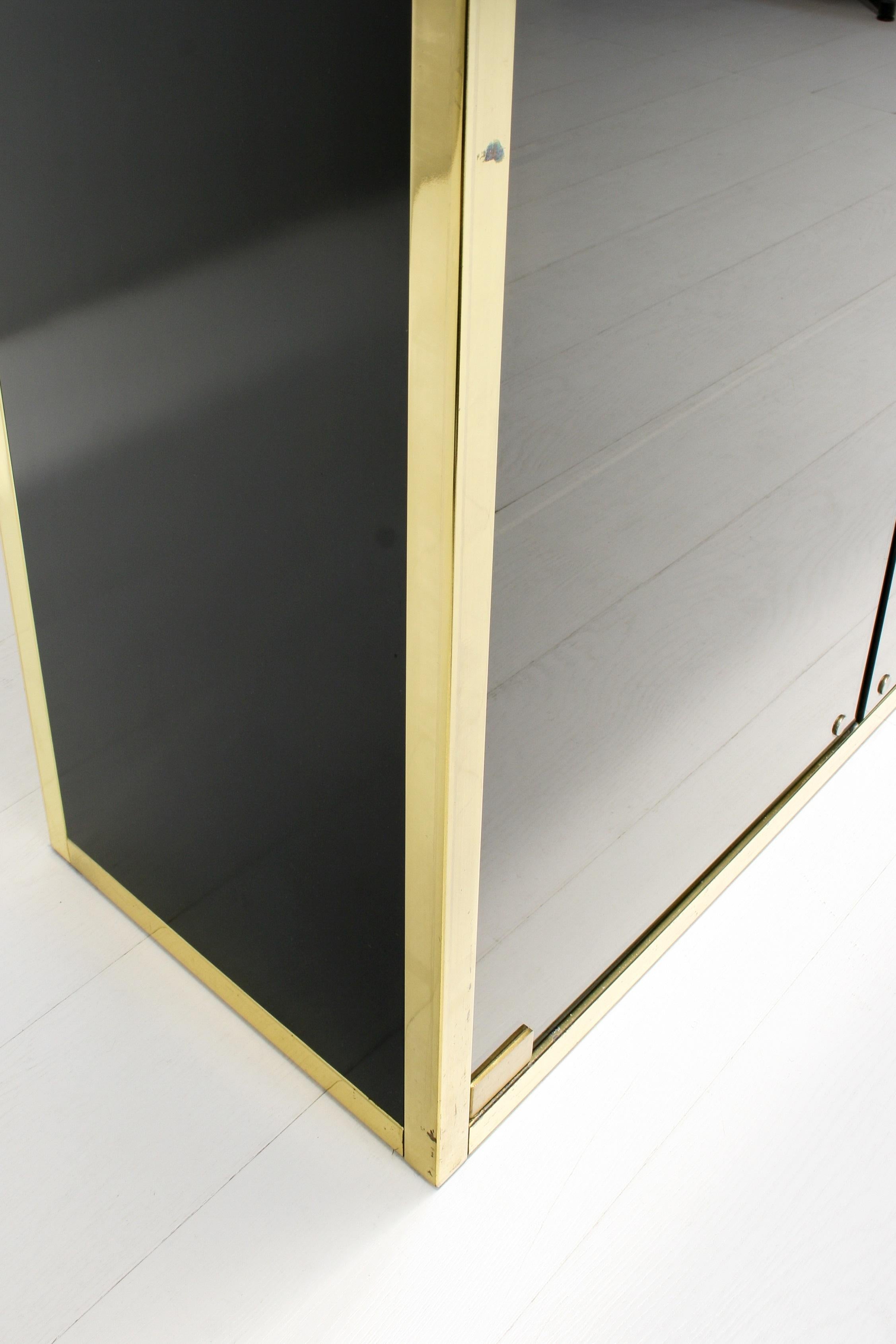 Black & Gold Shelving Highboard Cabinet, 1970s For Sale 1