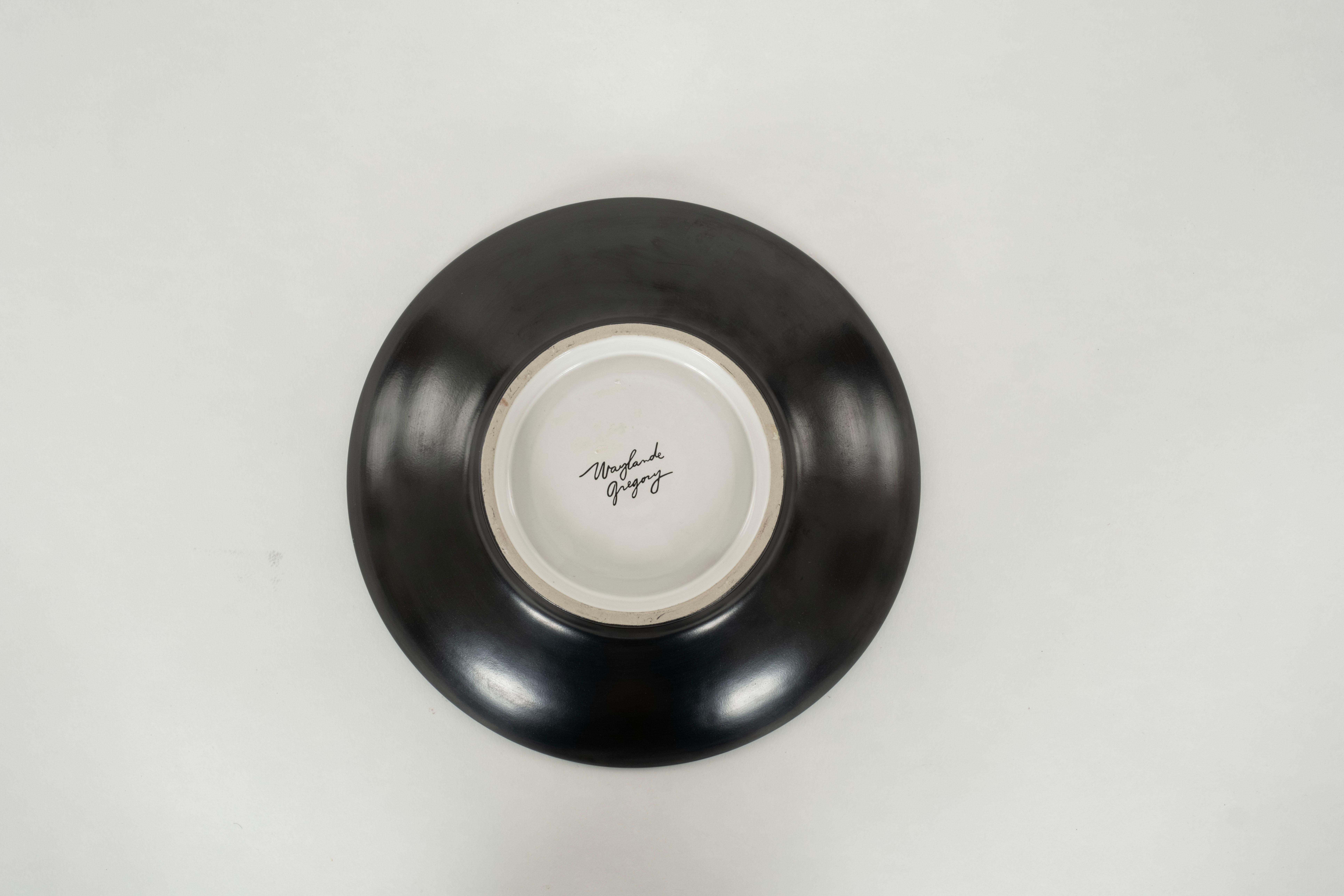 Black Gold Waylande Gregory Studios Shallow Dish Bowl In Good Condition For Sale In Houston, TX