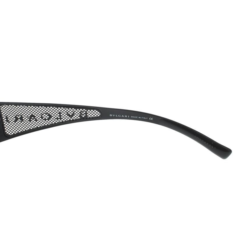 Black Gradient 550 Shield Sunglasses In Good Condition In Dubai, Al Qouz 2