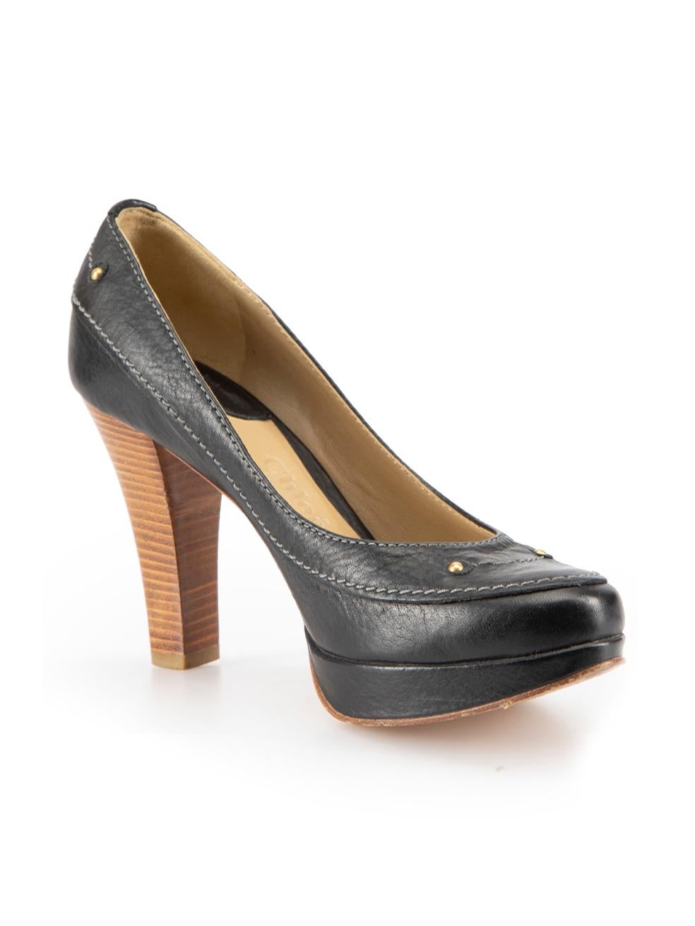 CONDITION is Very good. Minimal wear to shoes is evident. Minimal wear to the right shoe heel with light scratches and flattened wear to the heel-tip on this used Chloé designer resale item.



Details


Black

Leather

Pumps

Almond