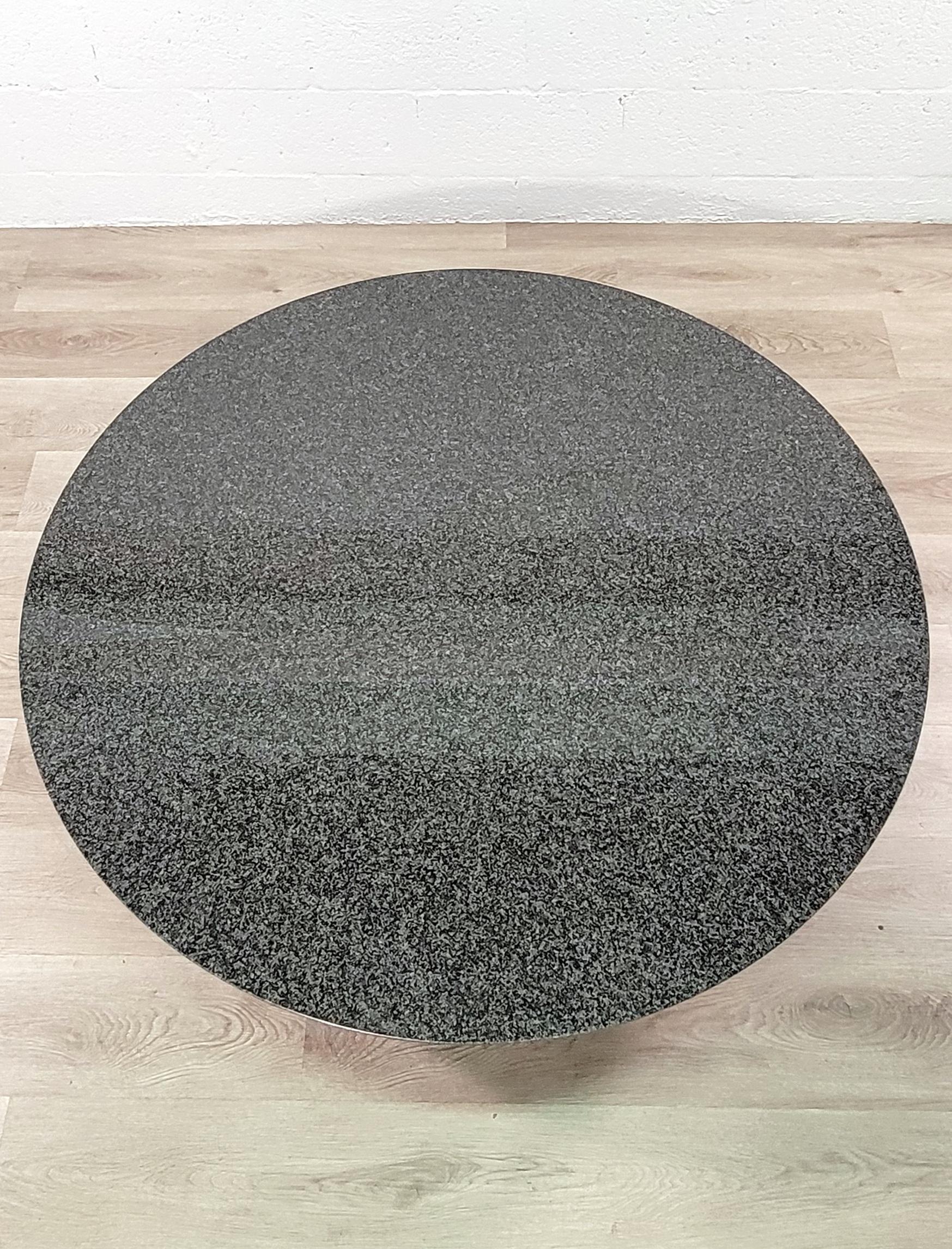 Laqué Table basse en granit noir et fer par Laura Graziotti pour Arflex en vente