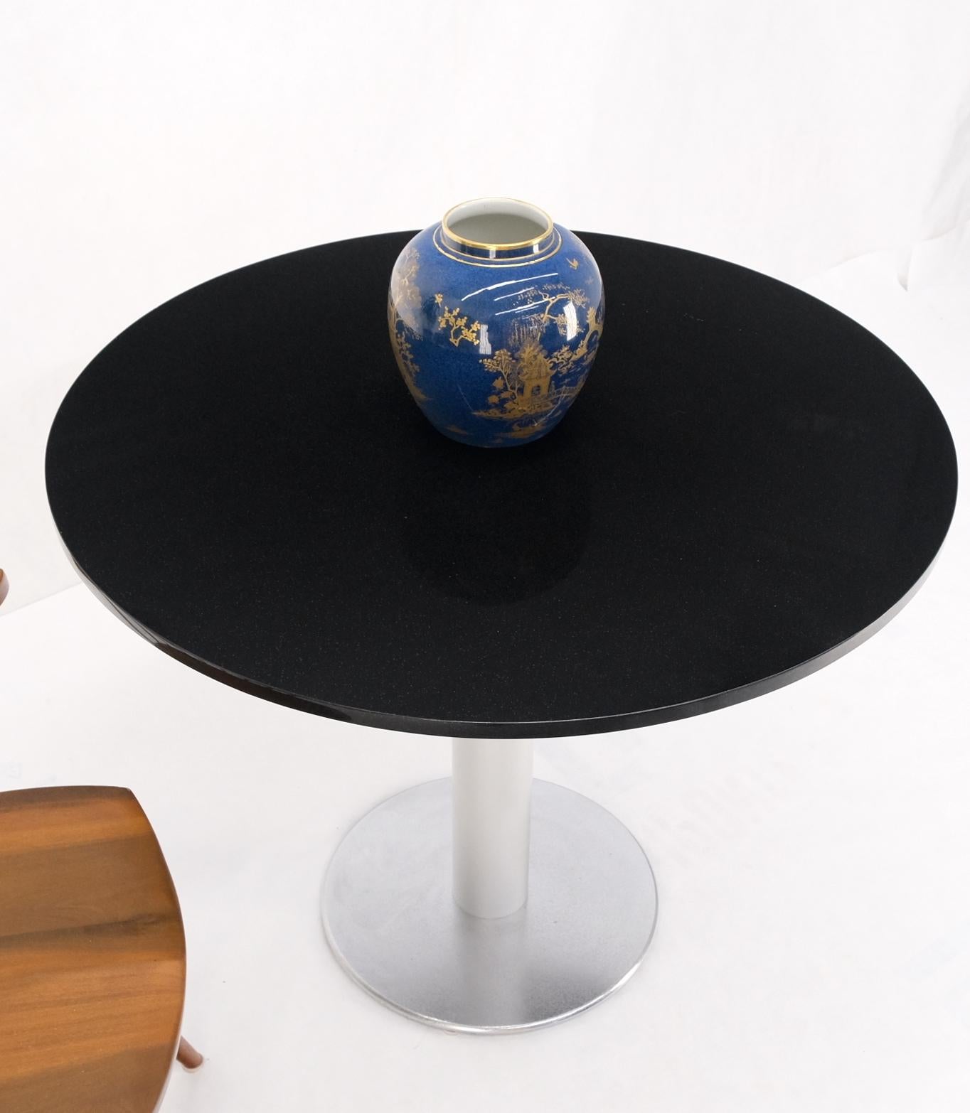 Black Granite Top Crome Pedestal Base Round Dining Table Mid Century Modern MINT For Sale 7