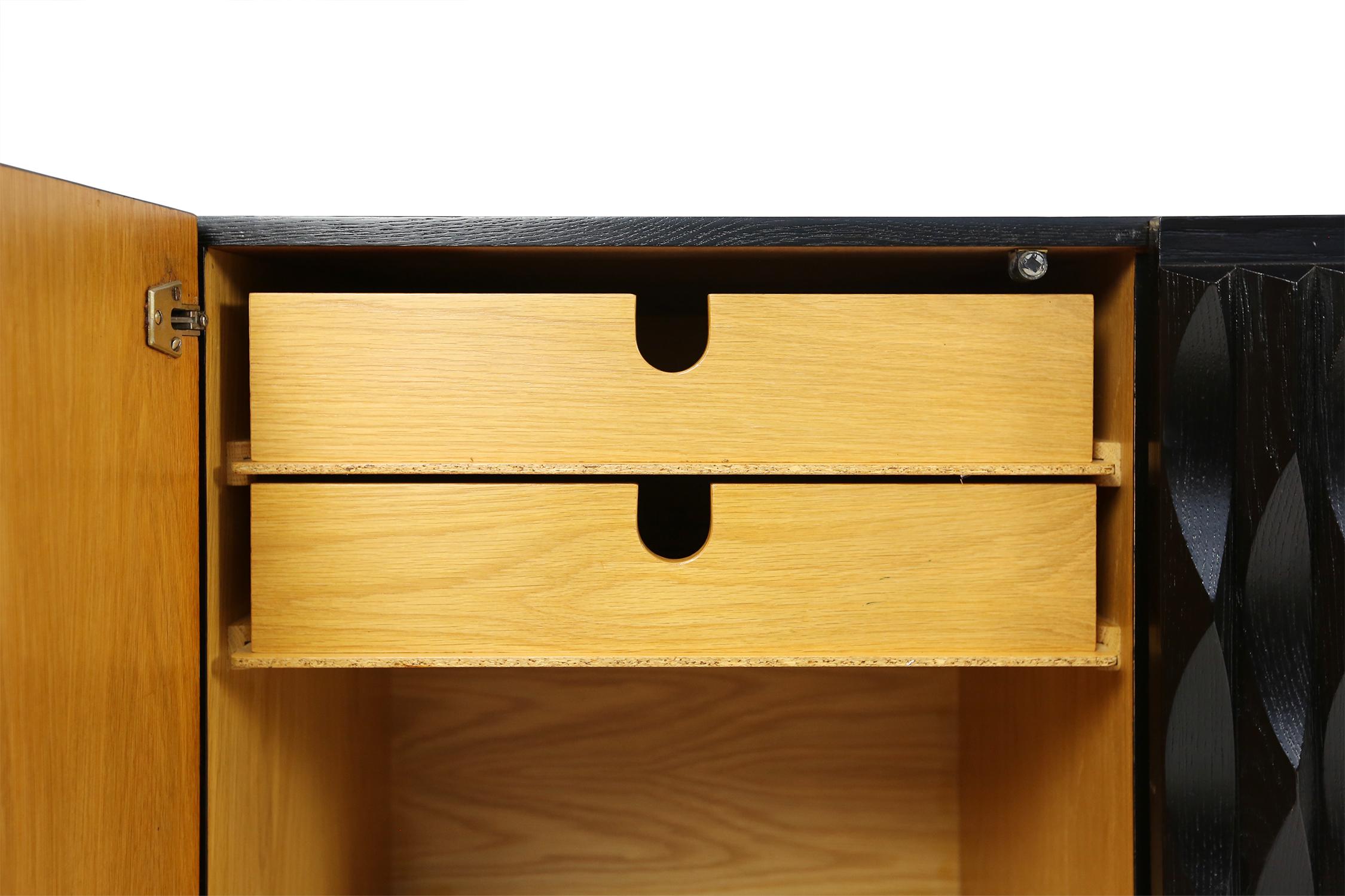 Credenza nera grafica brutalista di De Coene, Belgio, anni '70 In condizioni buone a Ghent, BE