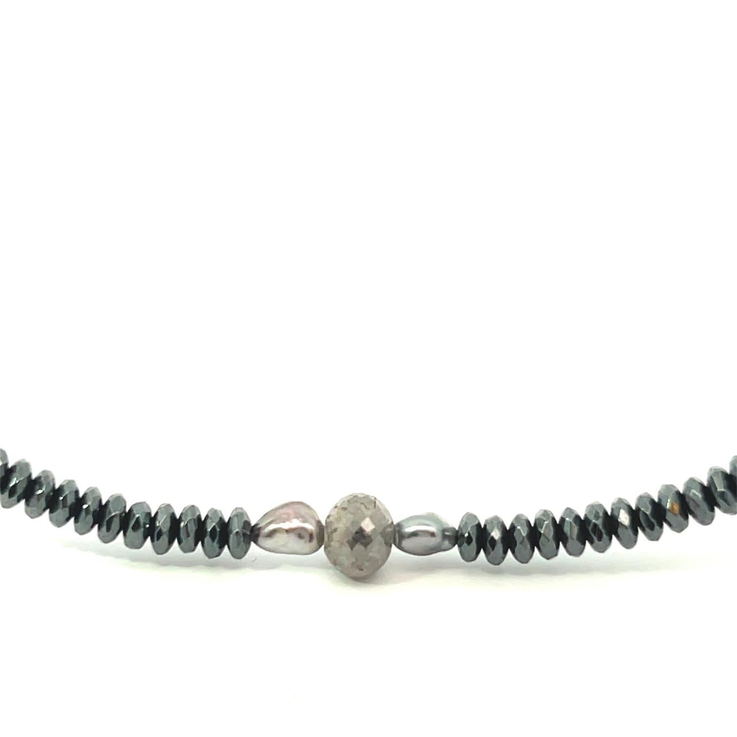 da uomo o donna Perle di diamante grigio nero Perle di ematite Keshi Teschi Collana in argento sterling in vendita