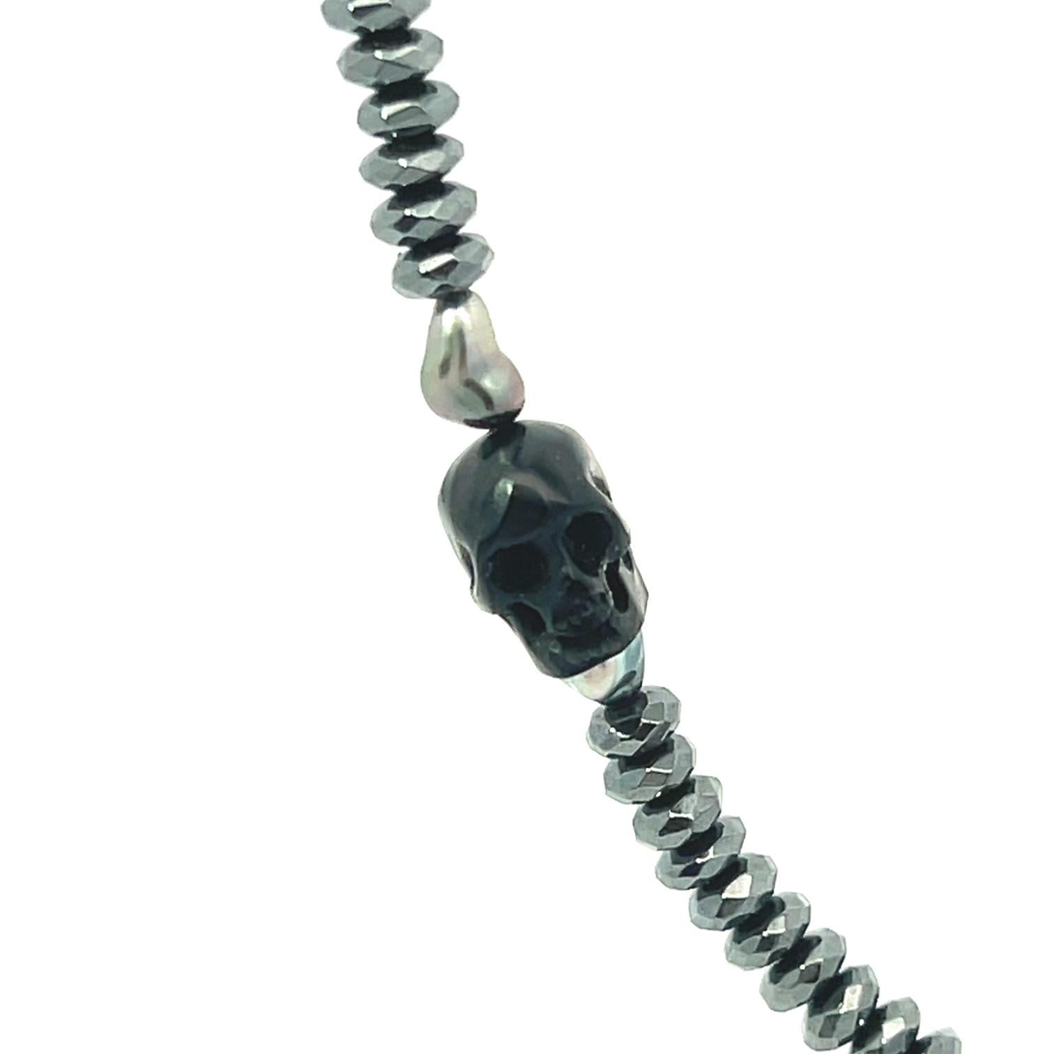 Perle di diamante grigio nero Perle di ematite Keshi Teschi Collana in argento sterling in vendita 1