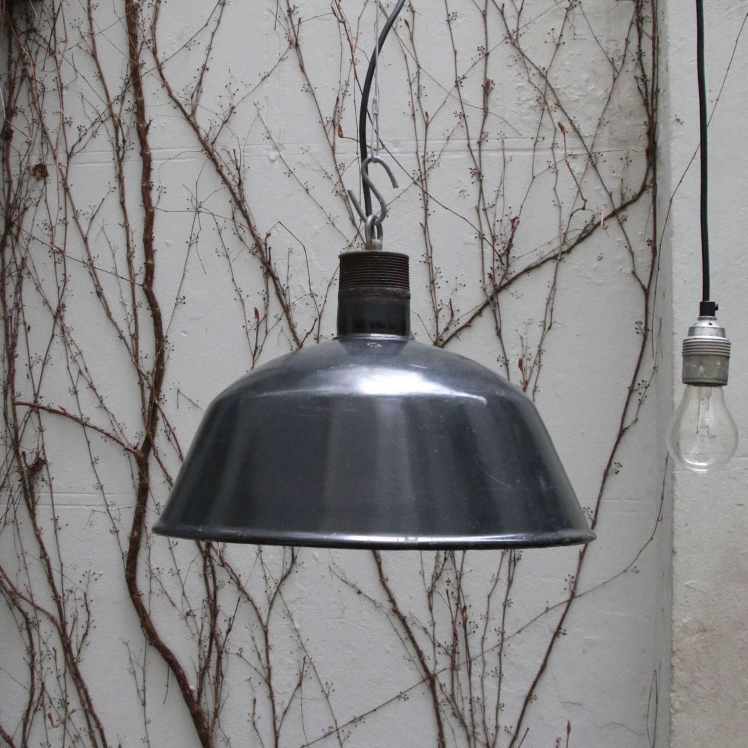 Black Gray Enamel Industrial Factory Pendant Light In Good Condition In Amsterdam, NL