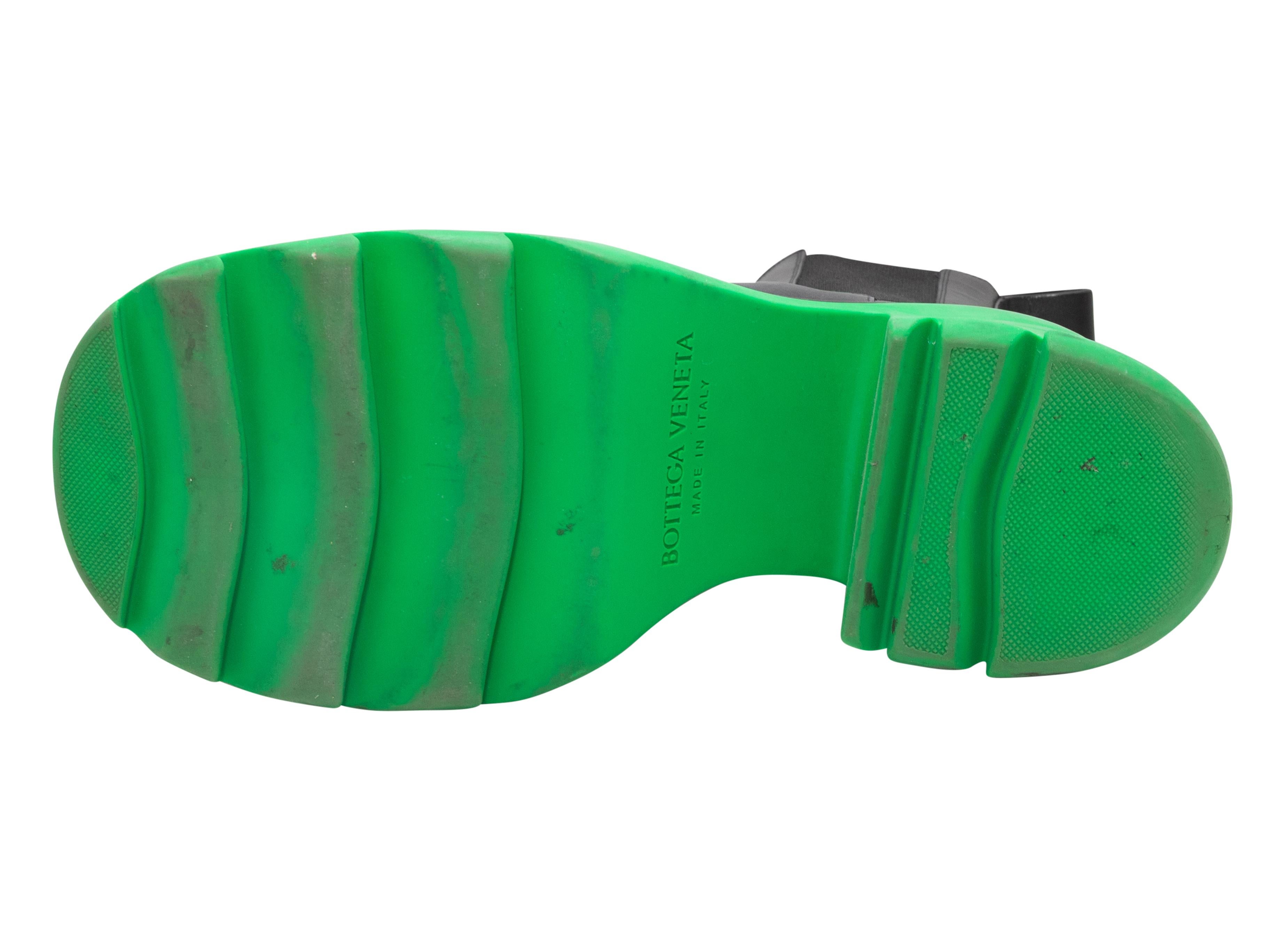 Donna Greene & Greene Bottega Veneta Stivali con tacco a metà polpaccio misura 39,5 in vendita