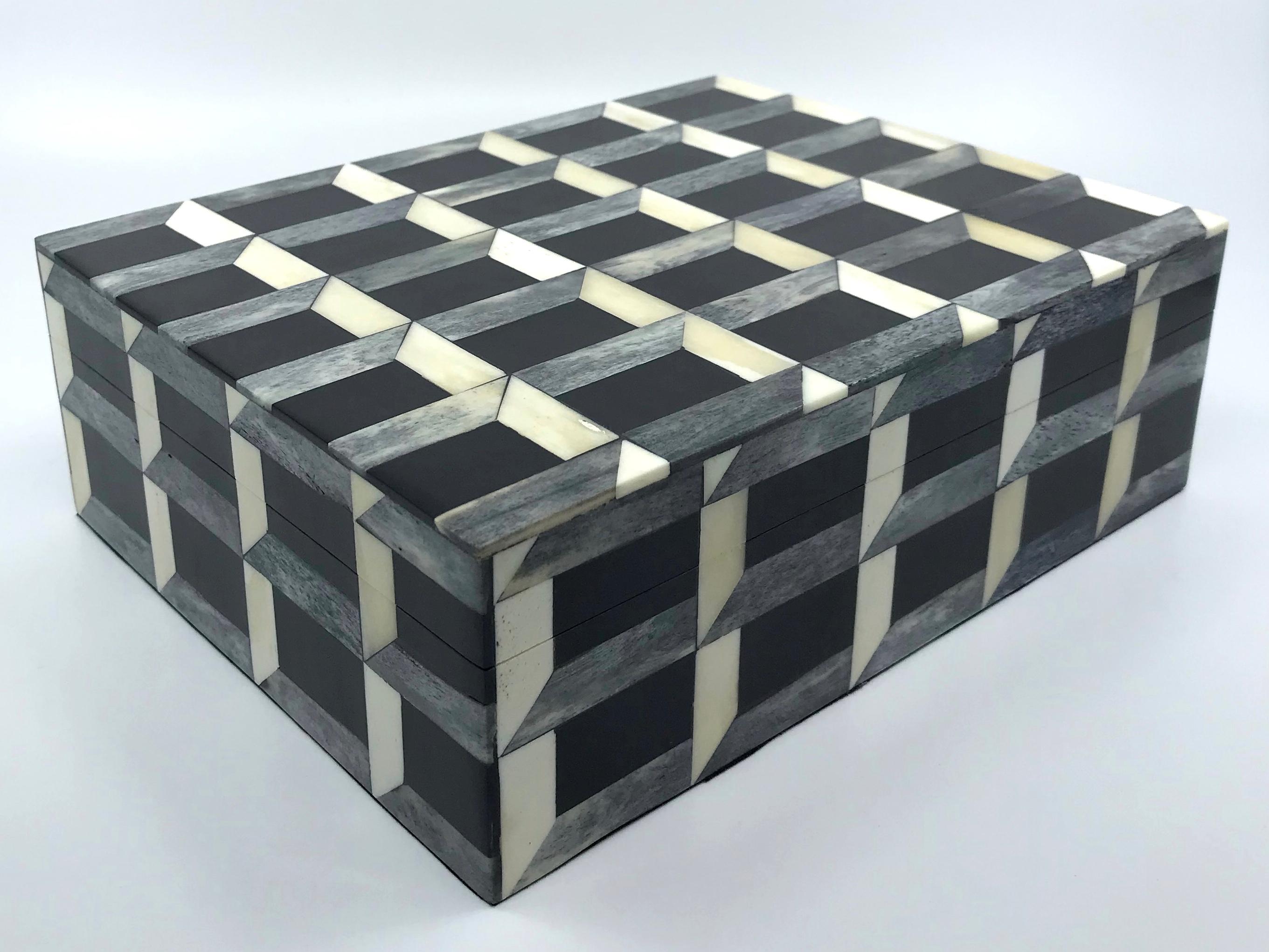 Black, Grey and Cream Horn and Bone Geometric Inlay Box 2