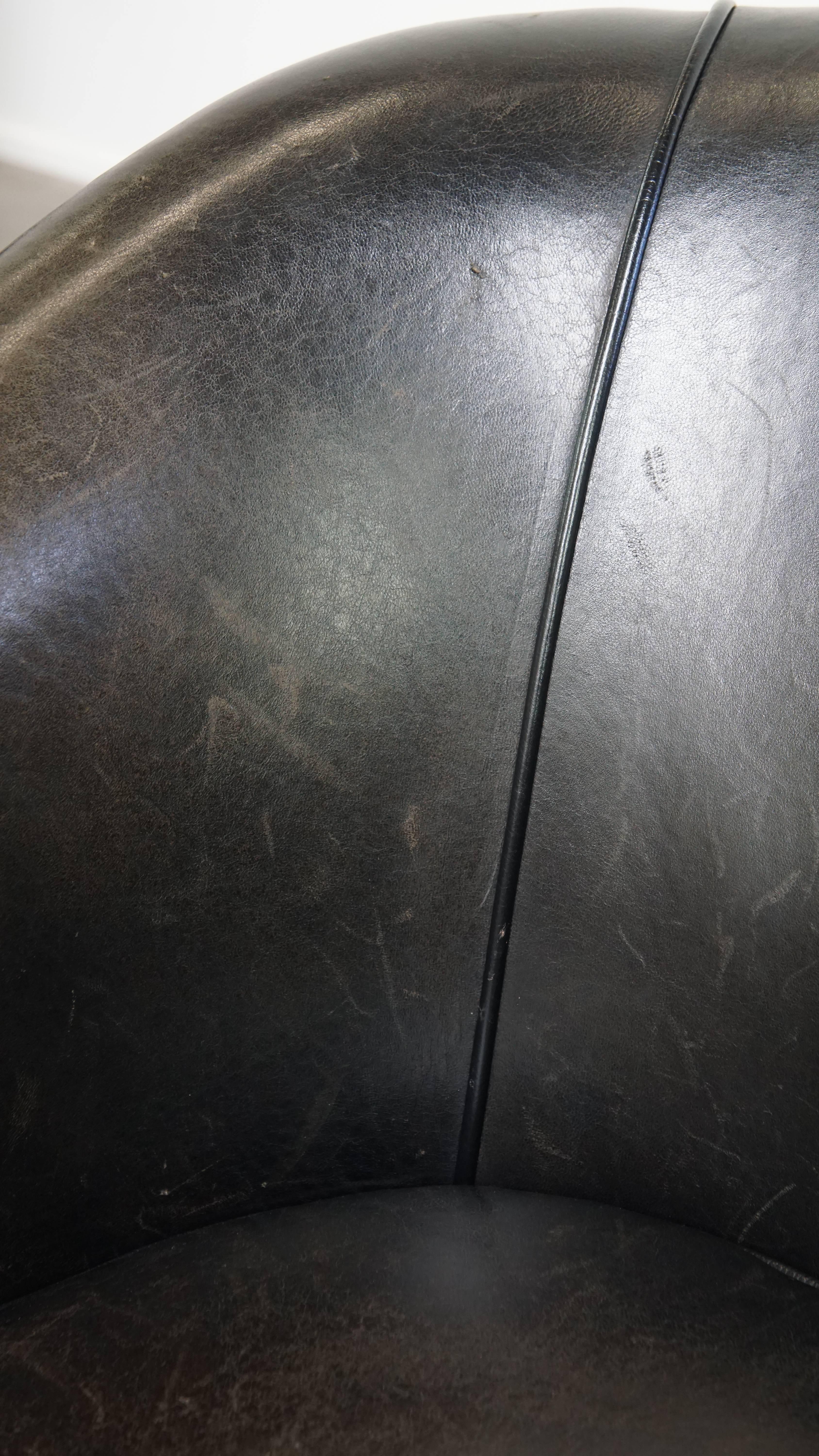 Sillón club de piel de oveja negra/gris en venta 6