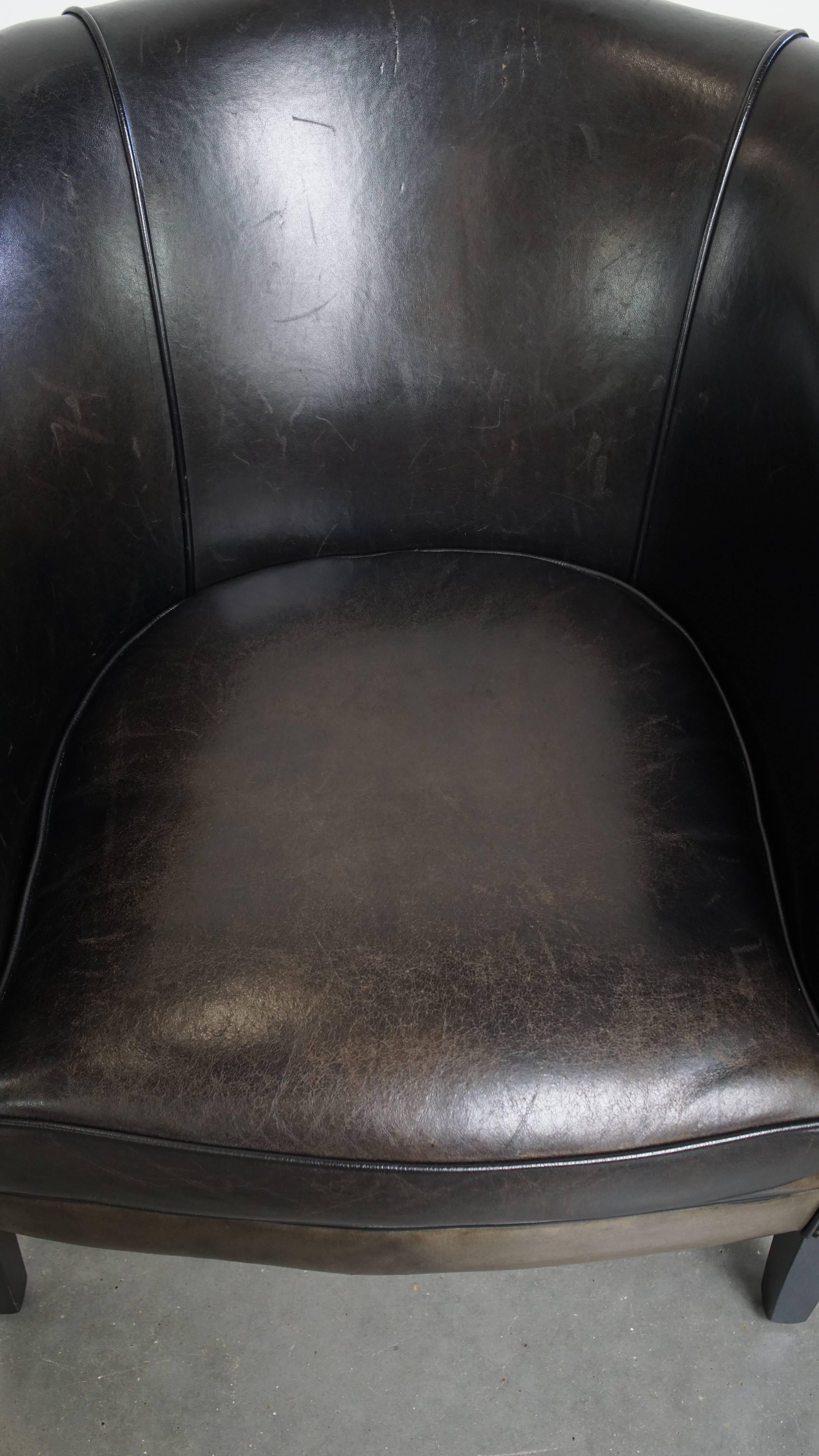 Sillón club de piel de oveja negra/gris Siglo XXI y contemporáneo en venta