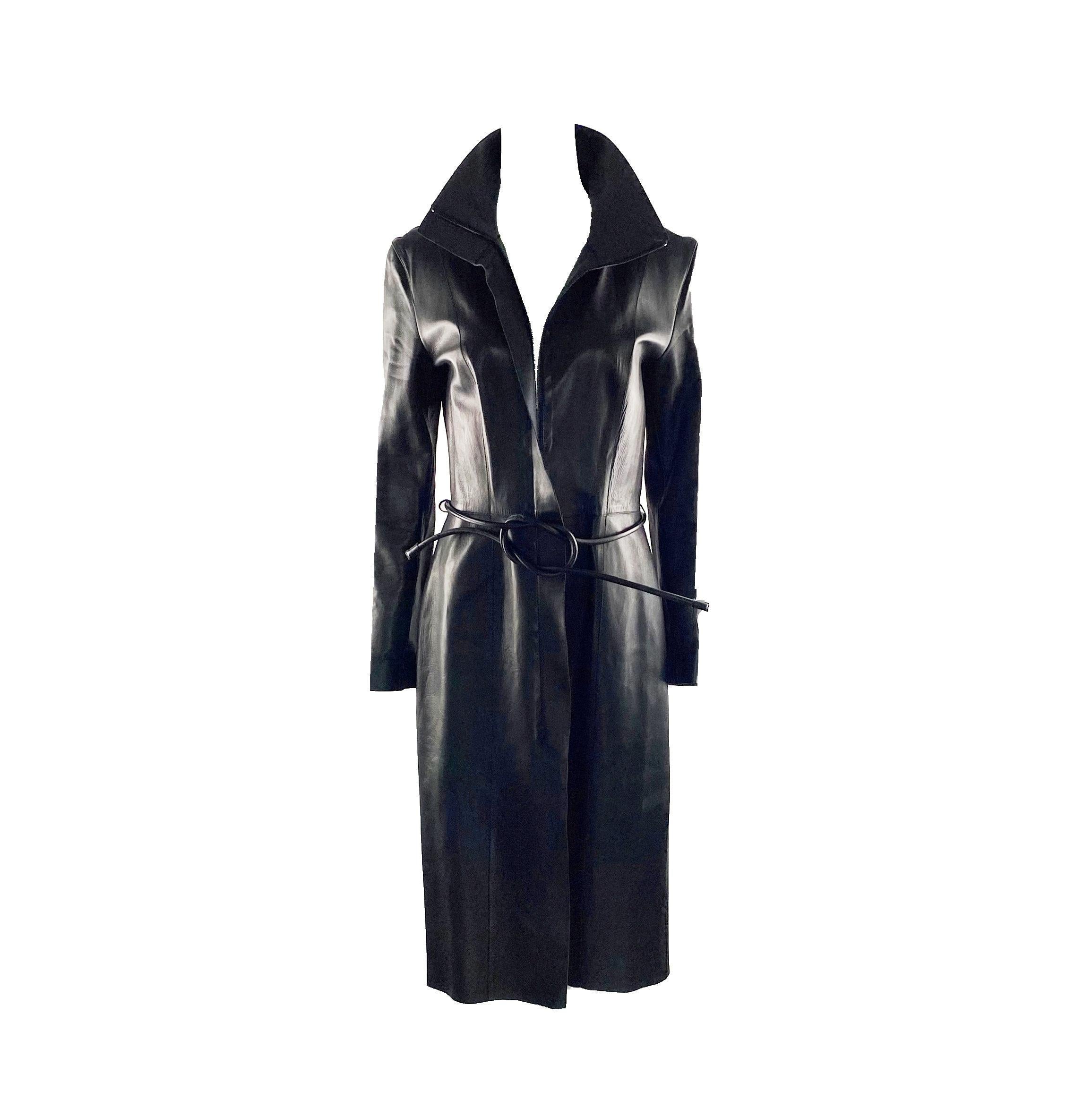 
Gorgeous Black Leather Coat by Tom Ford for GUCCI
Created for his iconic  1999 F/W collection for Gucci

Beautiful GUCCI by Tom Ford leather coat
A true collector's piece - almost impossible to find!
FW 1999 runway collection
A GUCCI