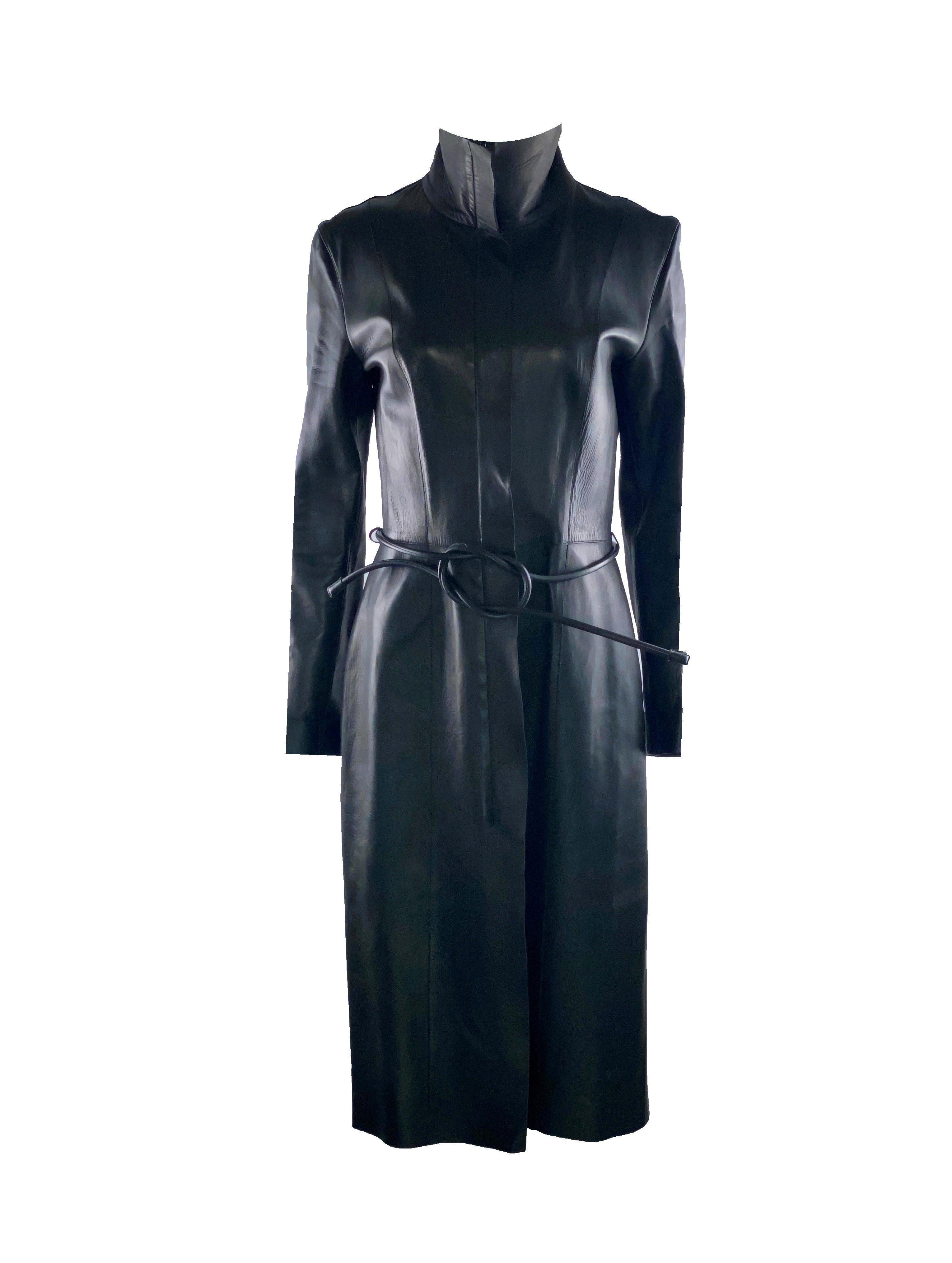 Women's Black GUCCI by Tom Ford FW 1999 Leather Coat with Detachable Belt 42 For Sale