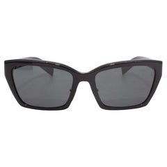 Black Gucci Geometric Cat-Eye Sunglasses