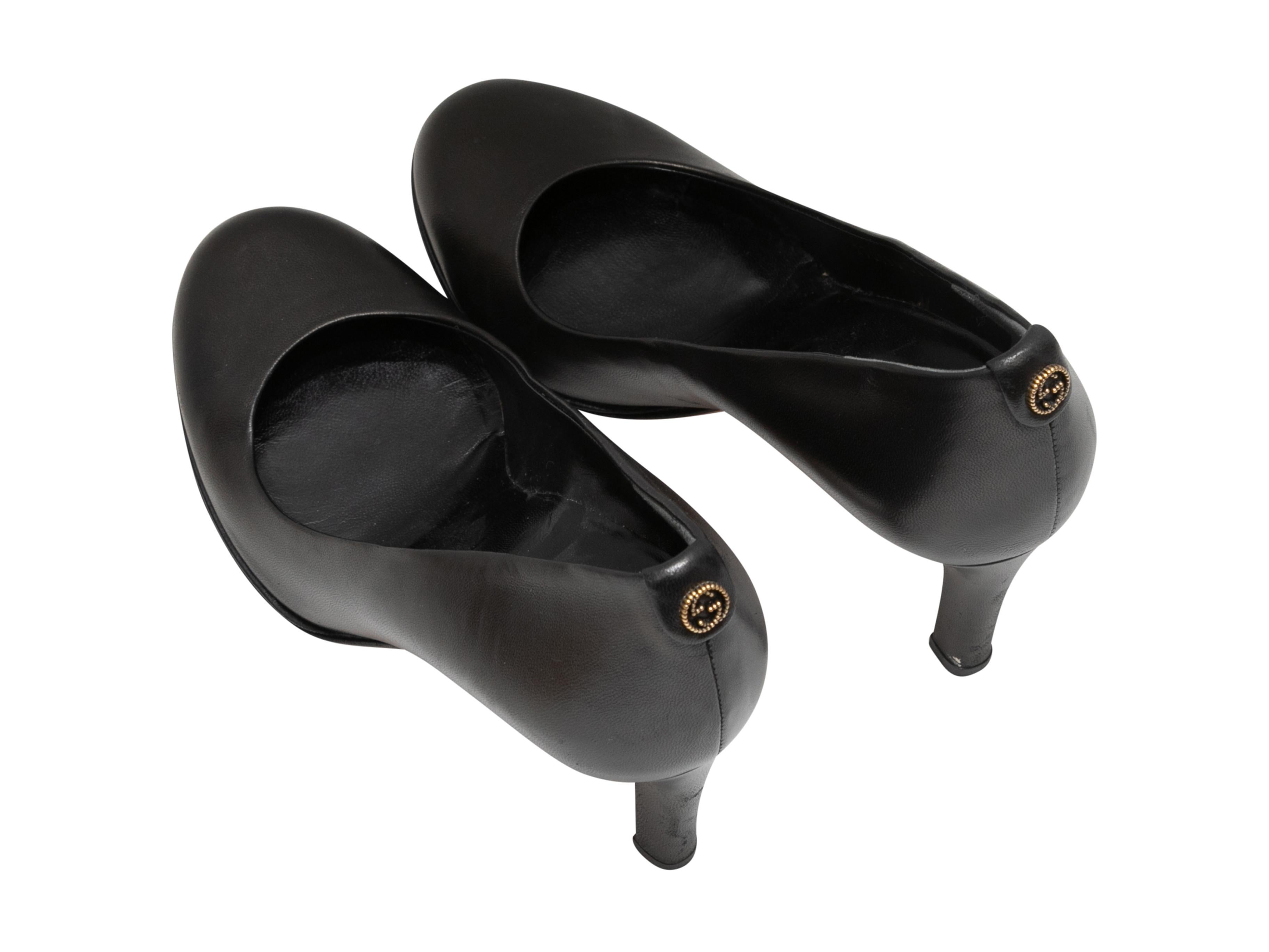 Escarpins en cuir noir Gucci à bout rond Taille 36.5 Bon état - En vente à New York, NY