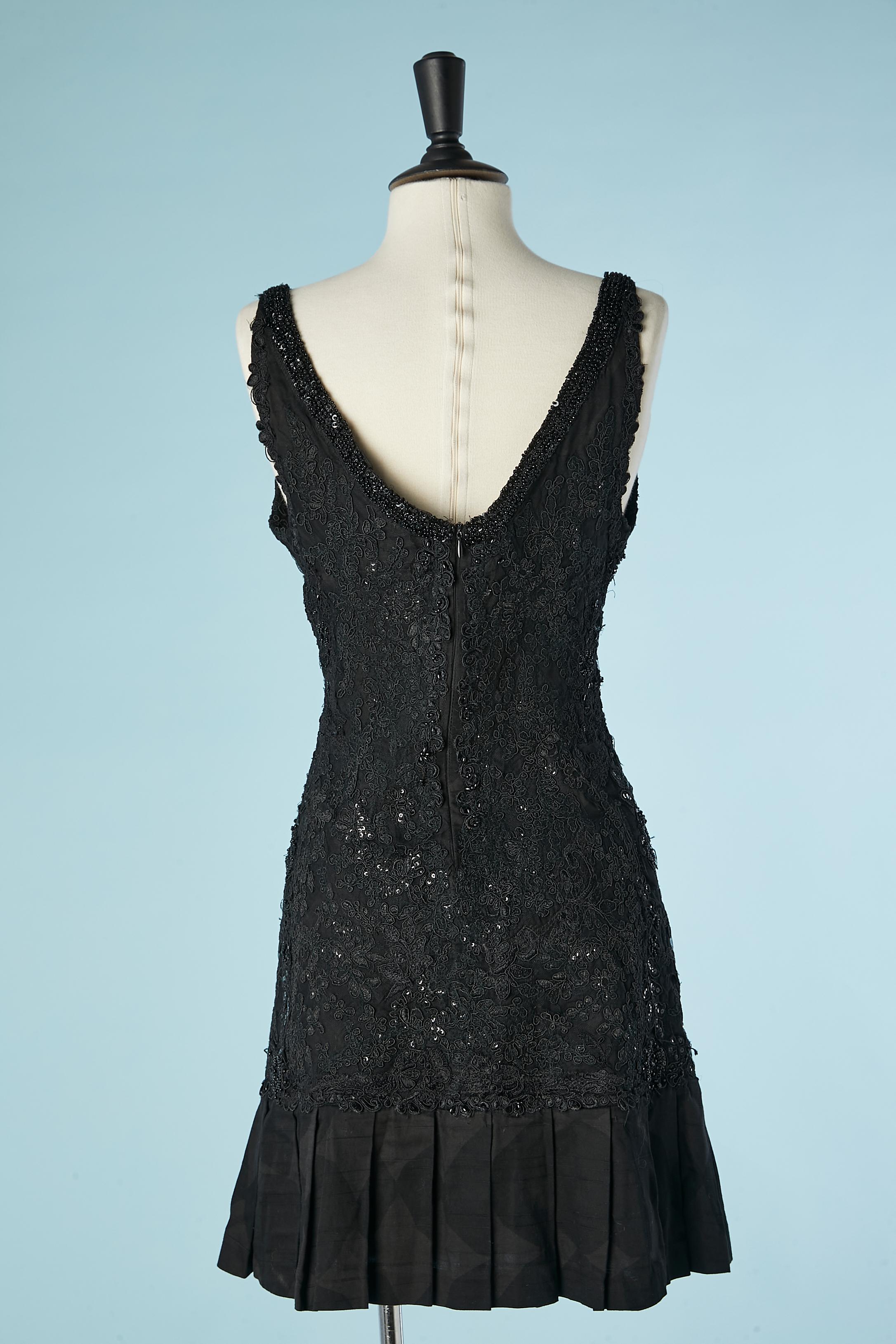 Black guipure cocktail dress with sequin and beads all over Just Cavalli  For Sale 3