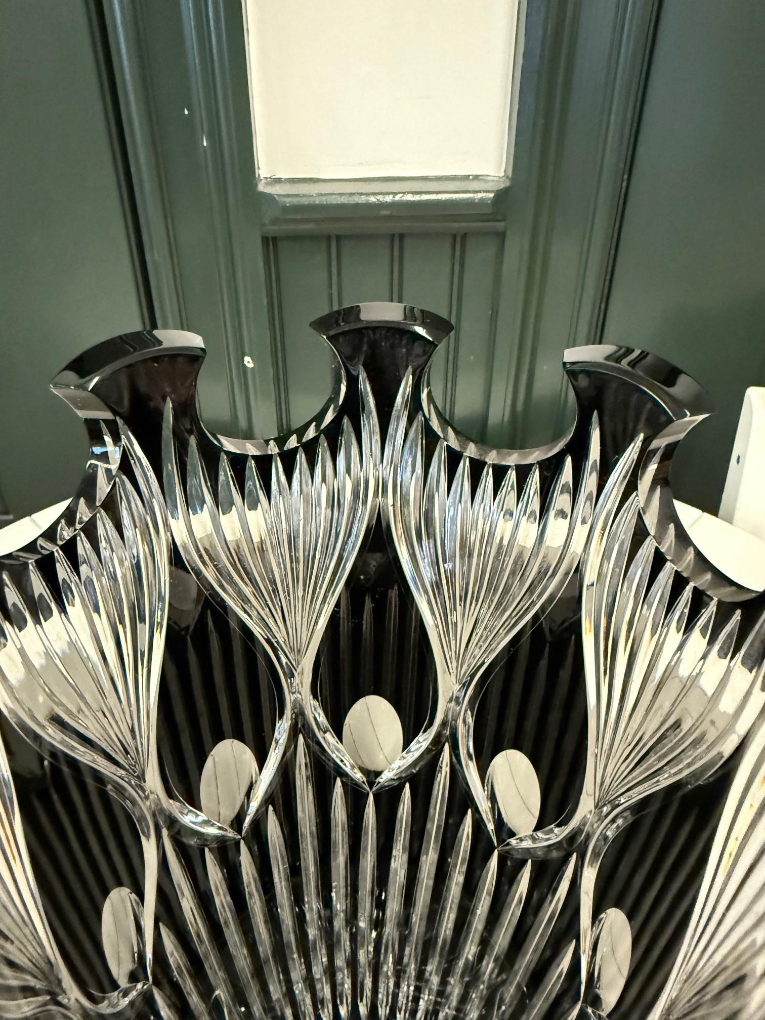 Schwarze Vase aus handgeschliffenem Bleikristall von Caesar Crystal Bohemiae Co. Tschechische Republik im Angebot 5