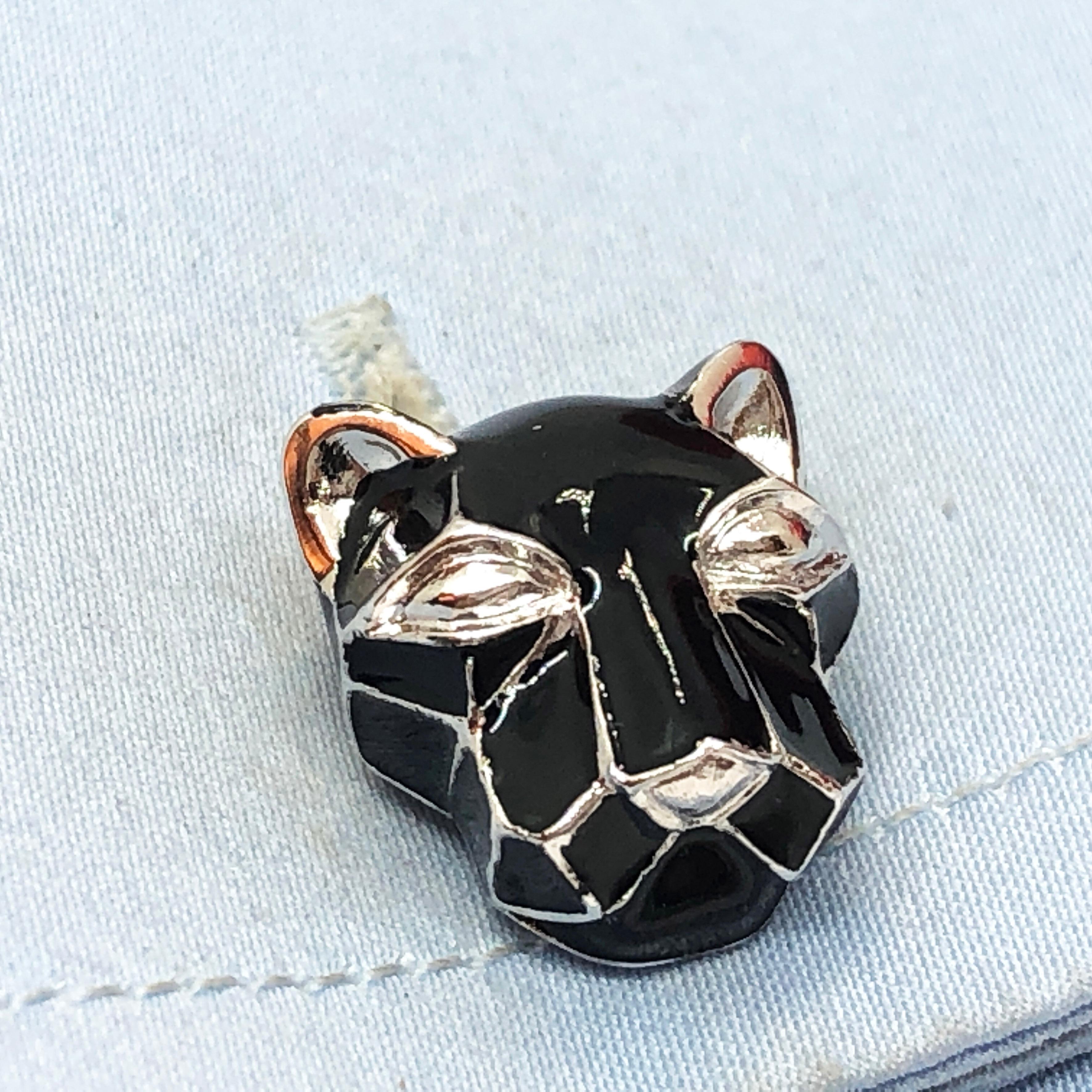 Black Hand Enameled Cougar Head Shaped Sterling Silver Cufflinks In New Condition In Valenza, IT
