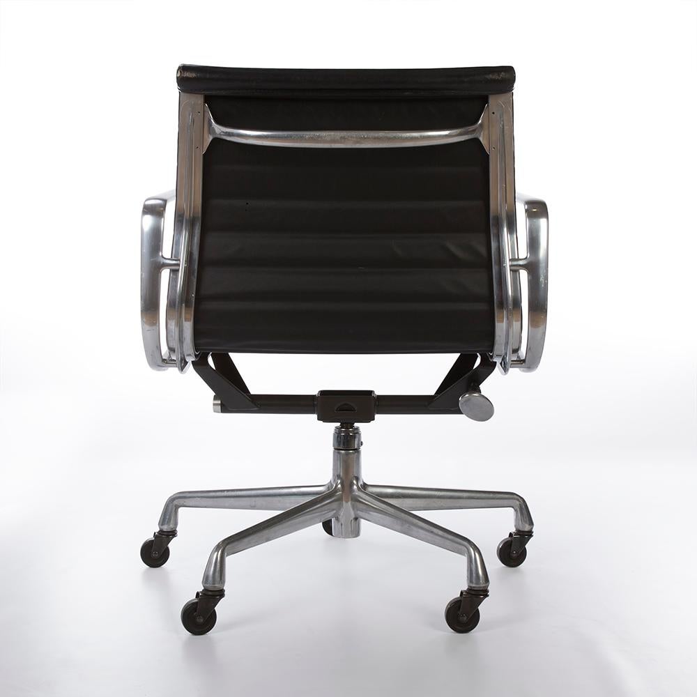 American Black Herman Miller Original Eames EA335 Office Chair Castor Base For Sale