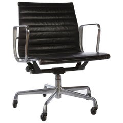 Vintage Black Herman Miller Original Eames EA335 Office Chair Castor Base