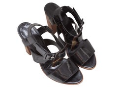 Sandales à talons compensés en cuir verni noir Hermès, taille 37