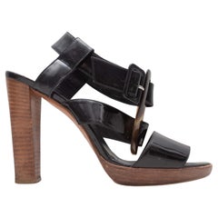 Schwarze Hermes-Sandalen mit Plateauabsatz aus Lackleder, Größe 37