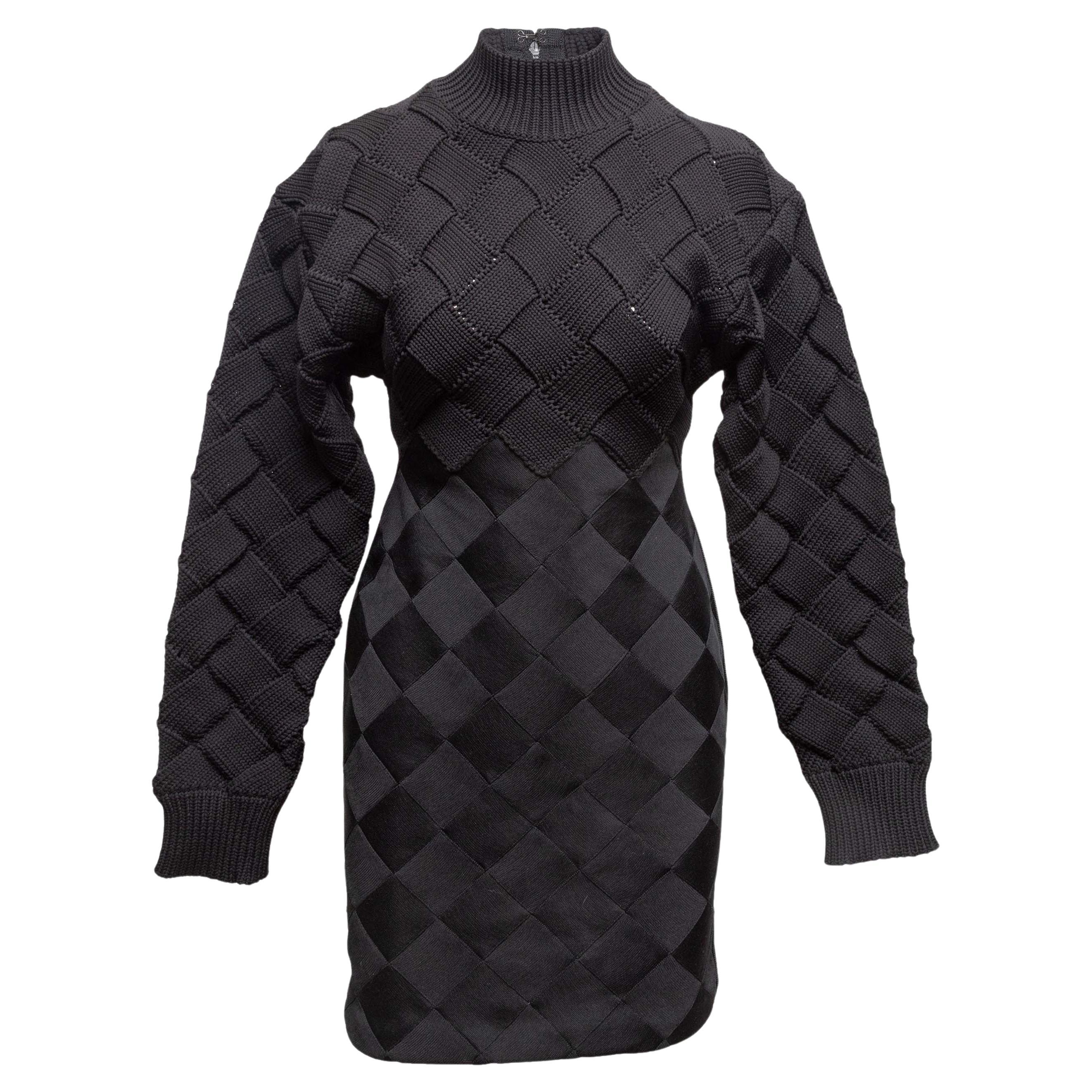 Schwarzes Herve Leger gewebtes langärmeliges Bandage-Kleid im Angebot